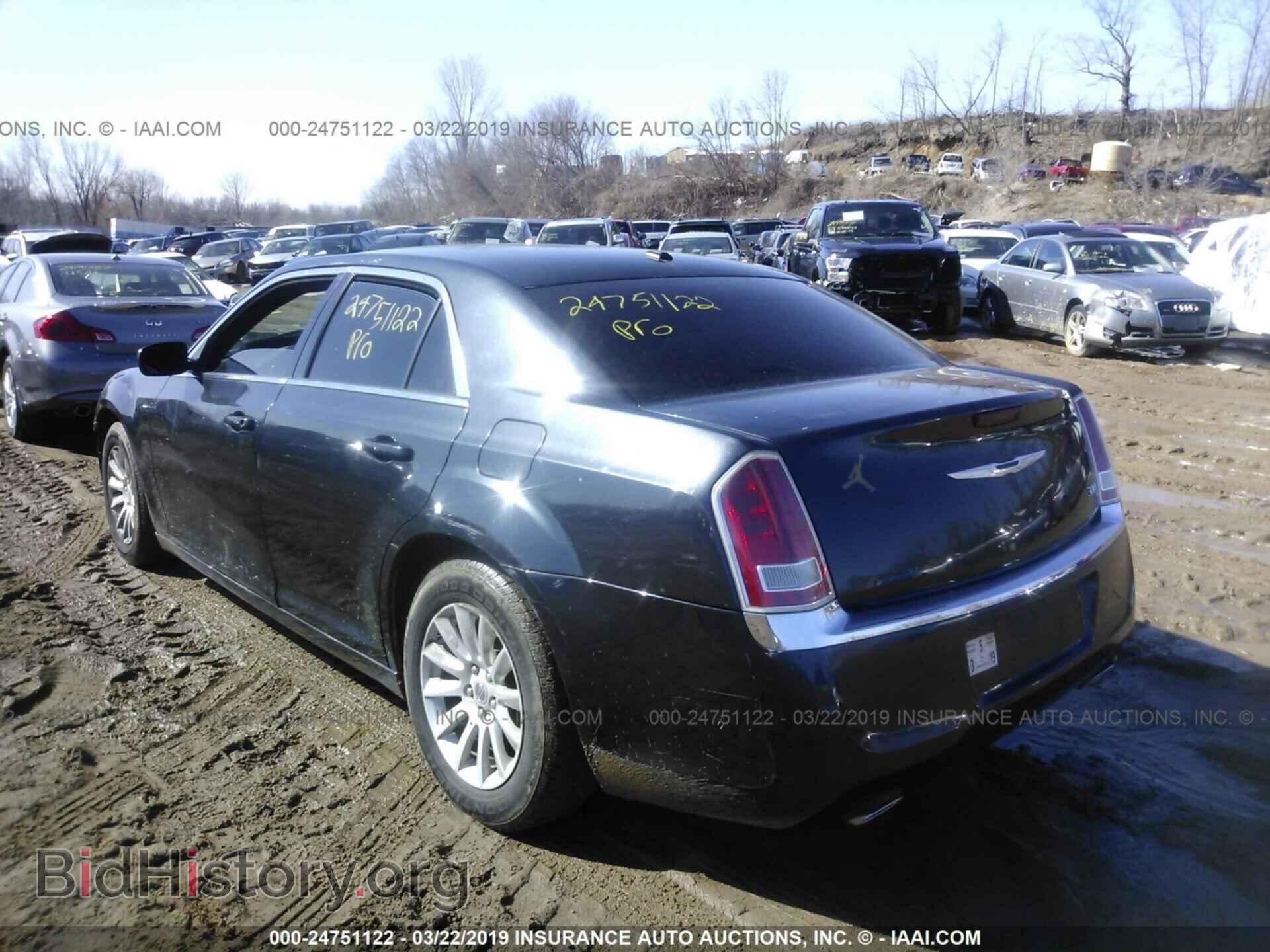 2014 CHRYSLER 300 - VIN: 2C3CCAAG2EH335886 - Фото 3