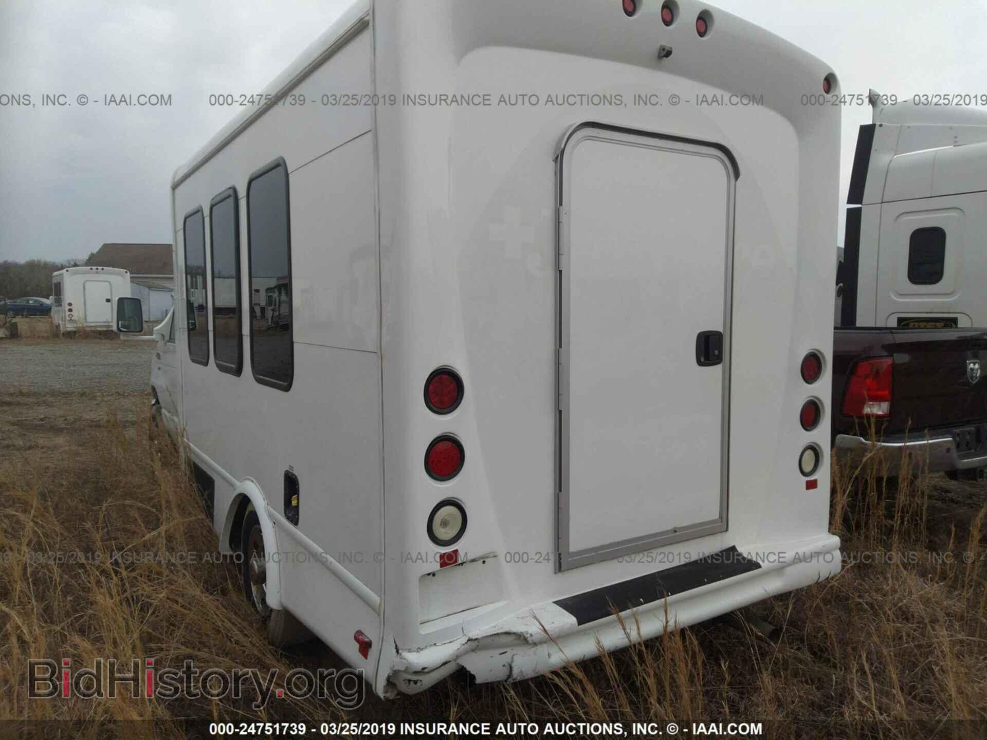 2011 FORD ECONOLINE - VIN: 1FDWE3FL3BDA54799 - Фото 3