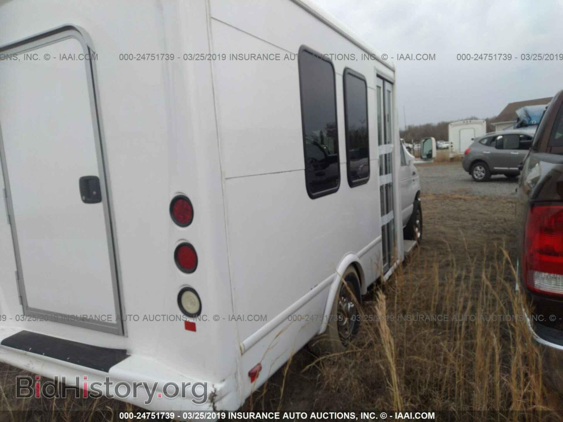2011 FORD ECONOLINE - VIN: 1FDWE3FL3BDA54799 - Фото 4
