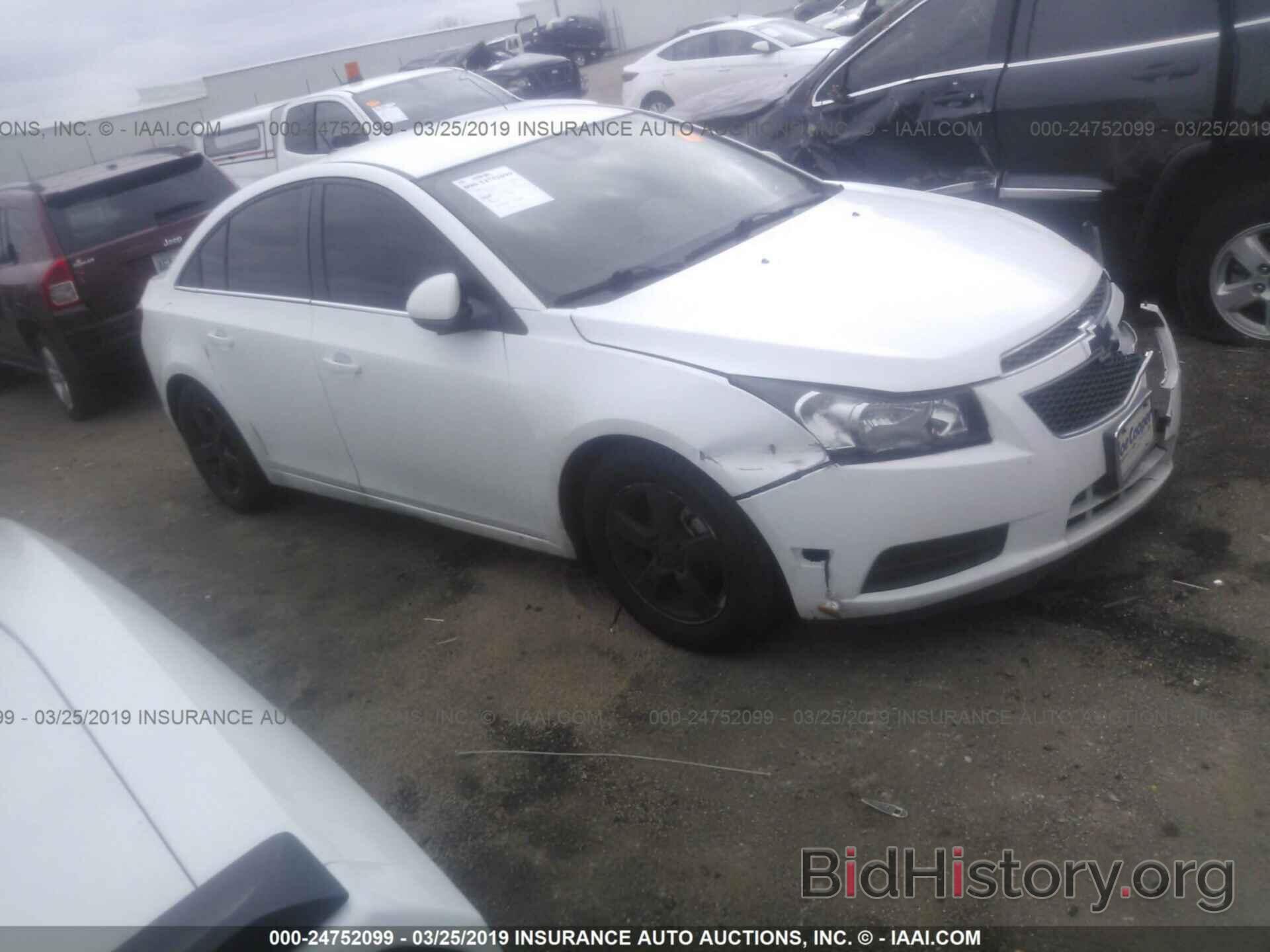 Photo 1G1PC5SB3E7305873 - CHEVROLET CRUZE 2014