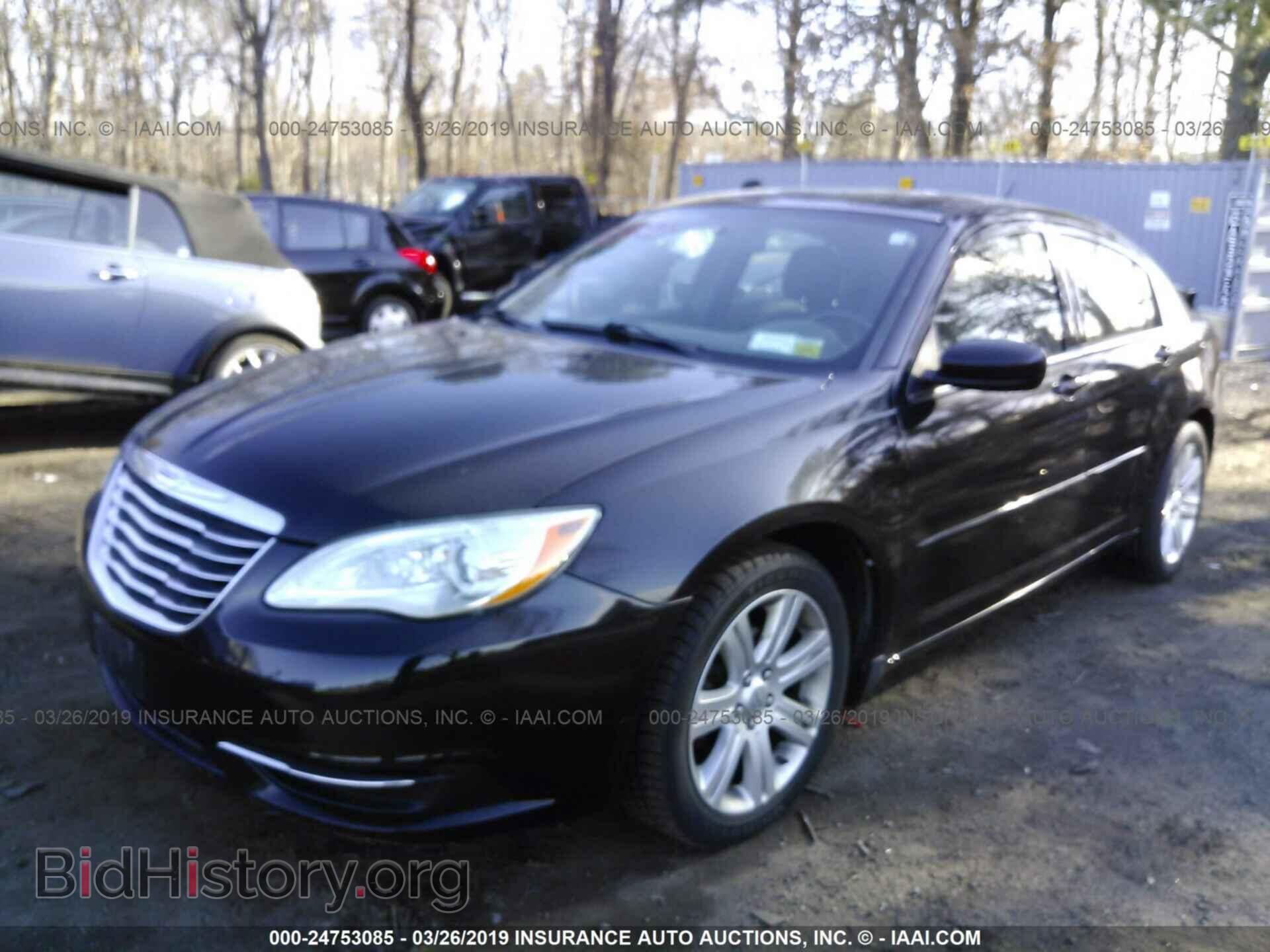 2013 CHRYSLER 200 - VIN: 1C3CCBBB6DN714209 - Photo 2