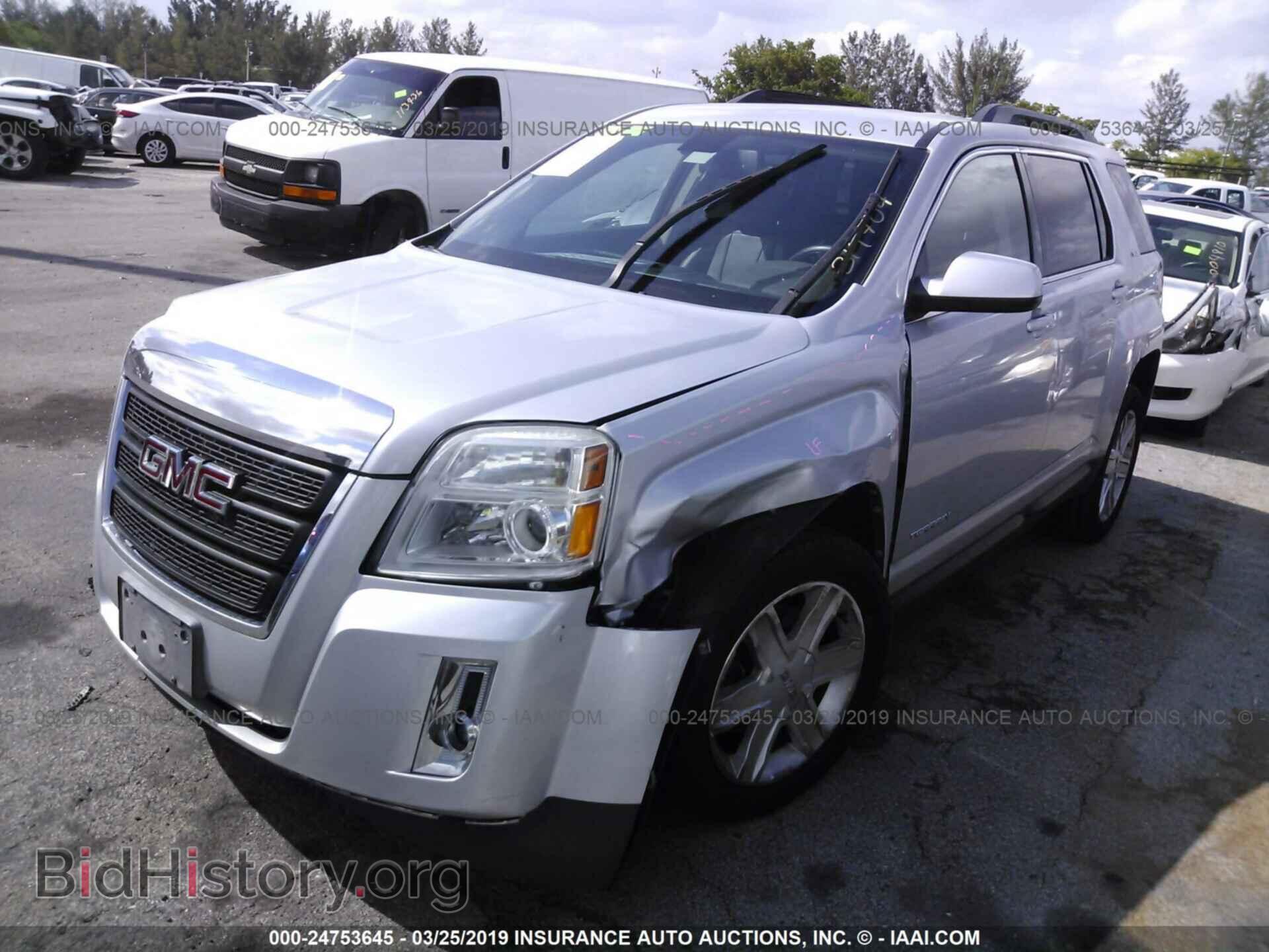2011 GMC TERRAIN - VIN: 2CTALSEC6B6319704 - Фото 2