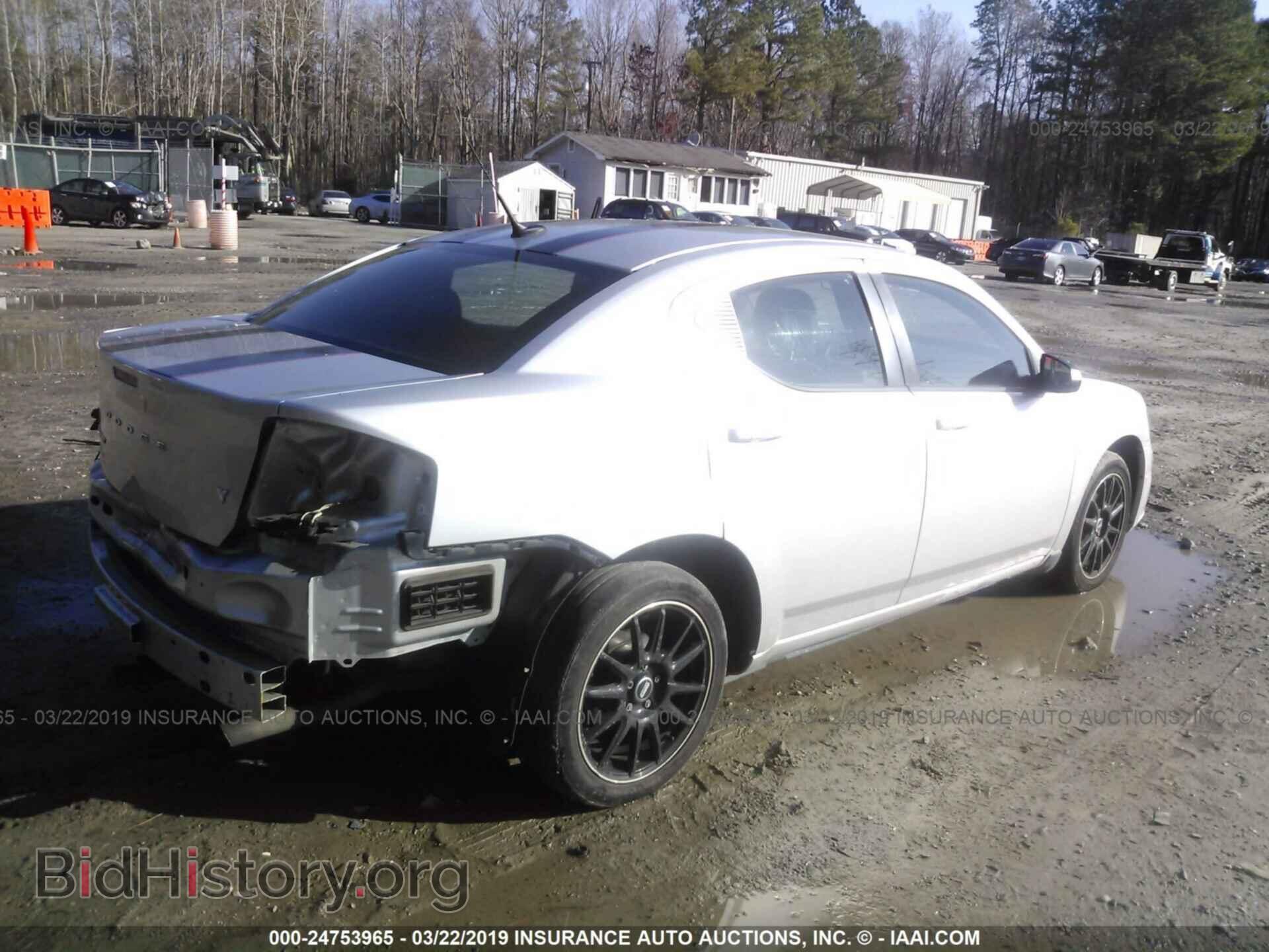 2011 DODGE AVENGER - VIN: 1B3BD4FB3BN517281 - Photo 4