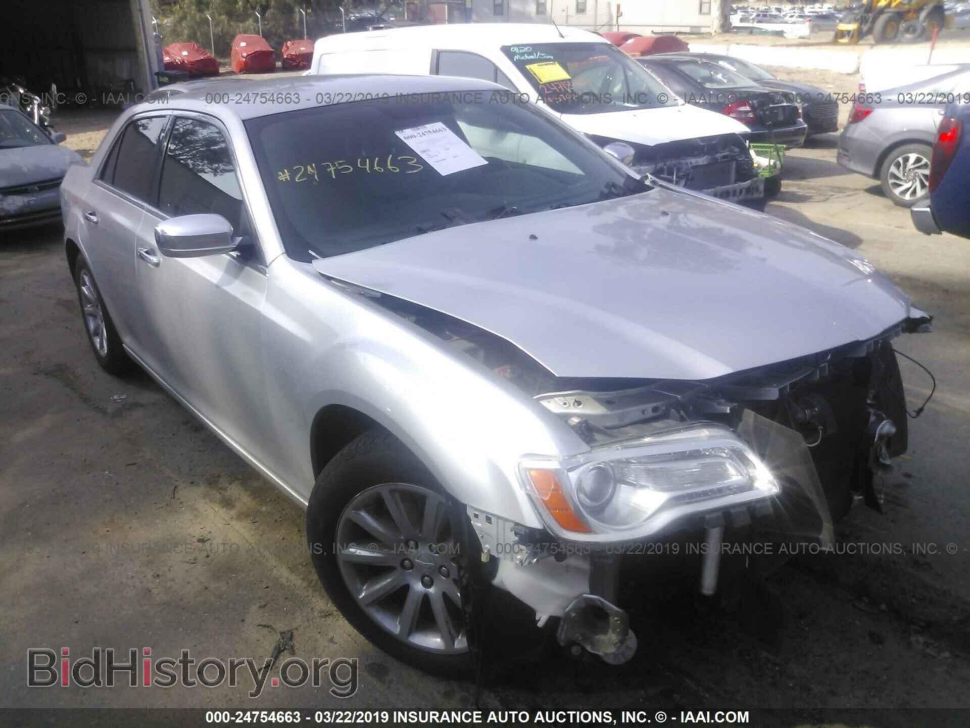 Фотография 2C3CCACG0CH310544 - CHRYSLER 300 2012