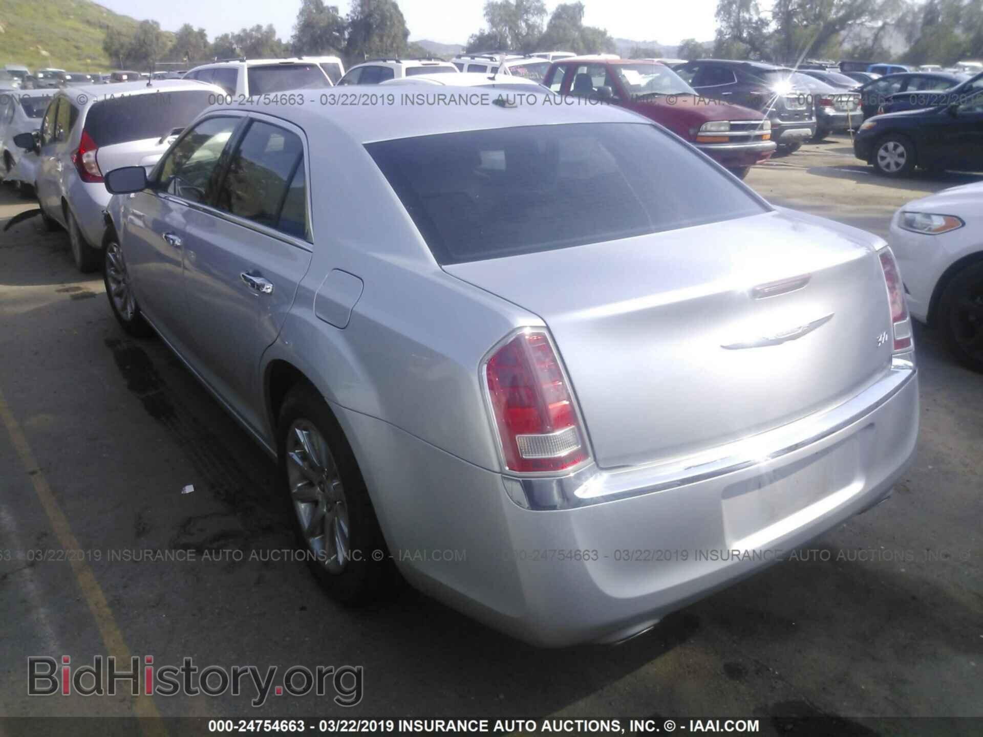 2012 CHRYSLER 300 - VIN: 2C3CCACG0CH310544 - Фото 3