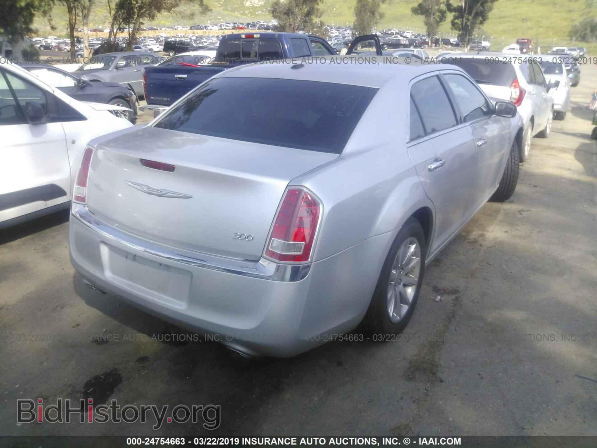 2012 CHRYSLER 300 - VIN: 2C3CCACG0CH310544 - Фото 4