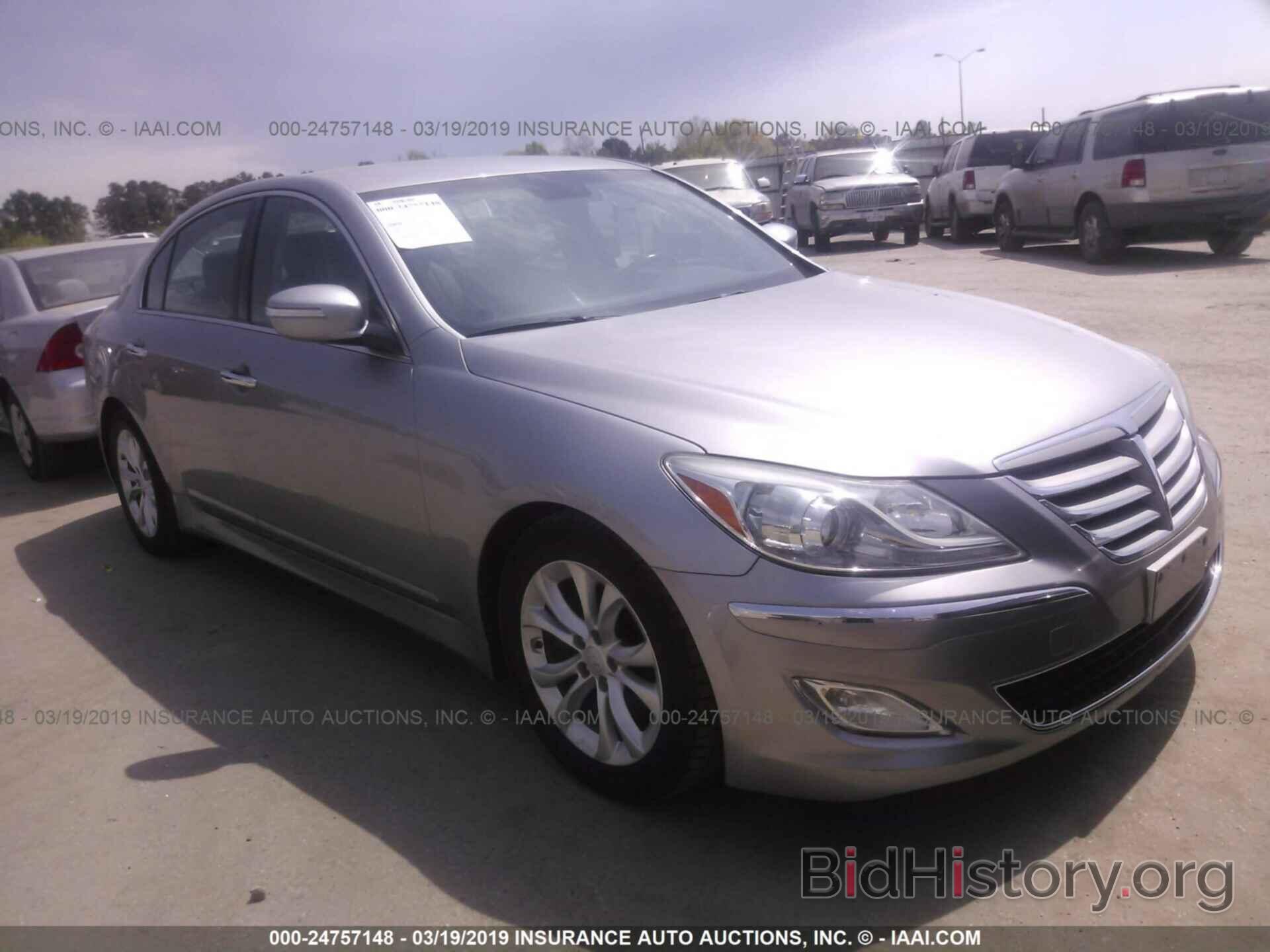 Photo KMHGC4DD9DU245433 - HYUNDAI GENESIS 2013