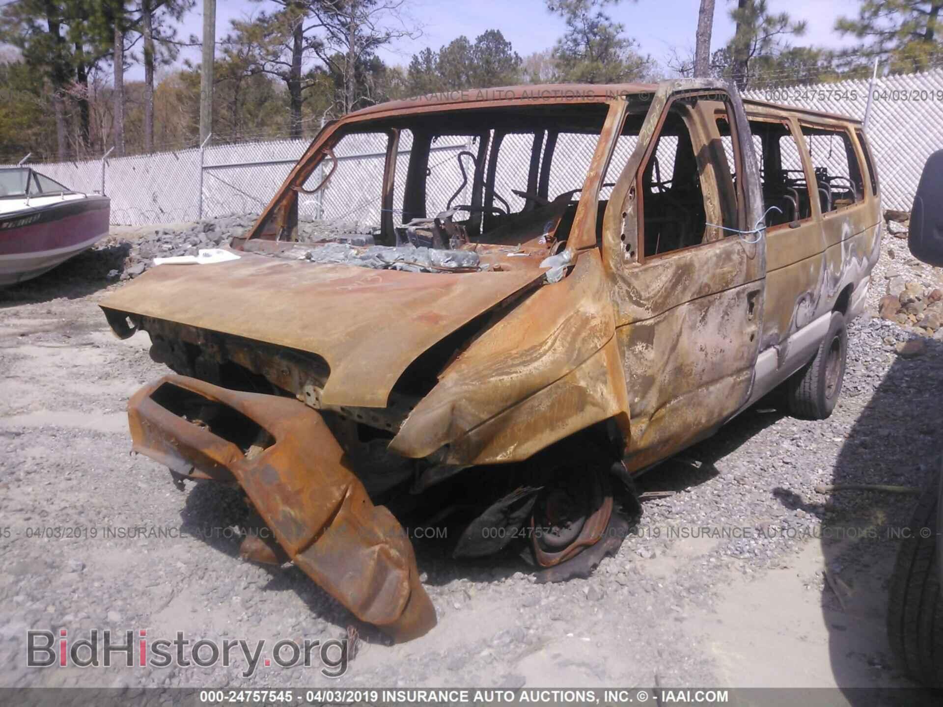 2013 FORD ECONOLINE - VIN: 1FBSS3BL1DDB08061 - Фото 2