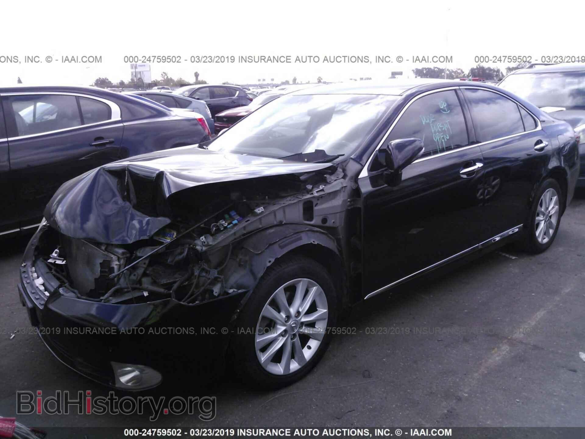 2011 LEXUS ES - VIN: JTHBK1EG2B2460992 - Фото 2