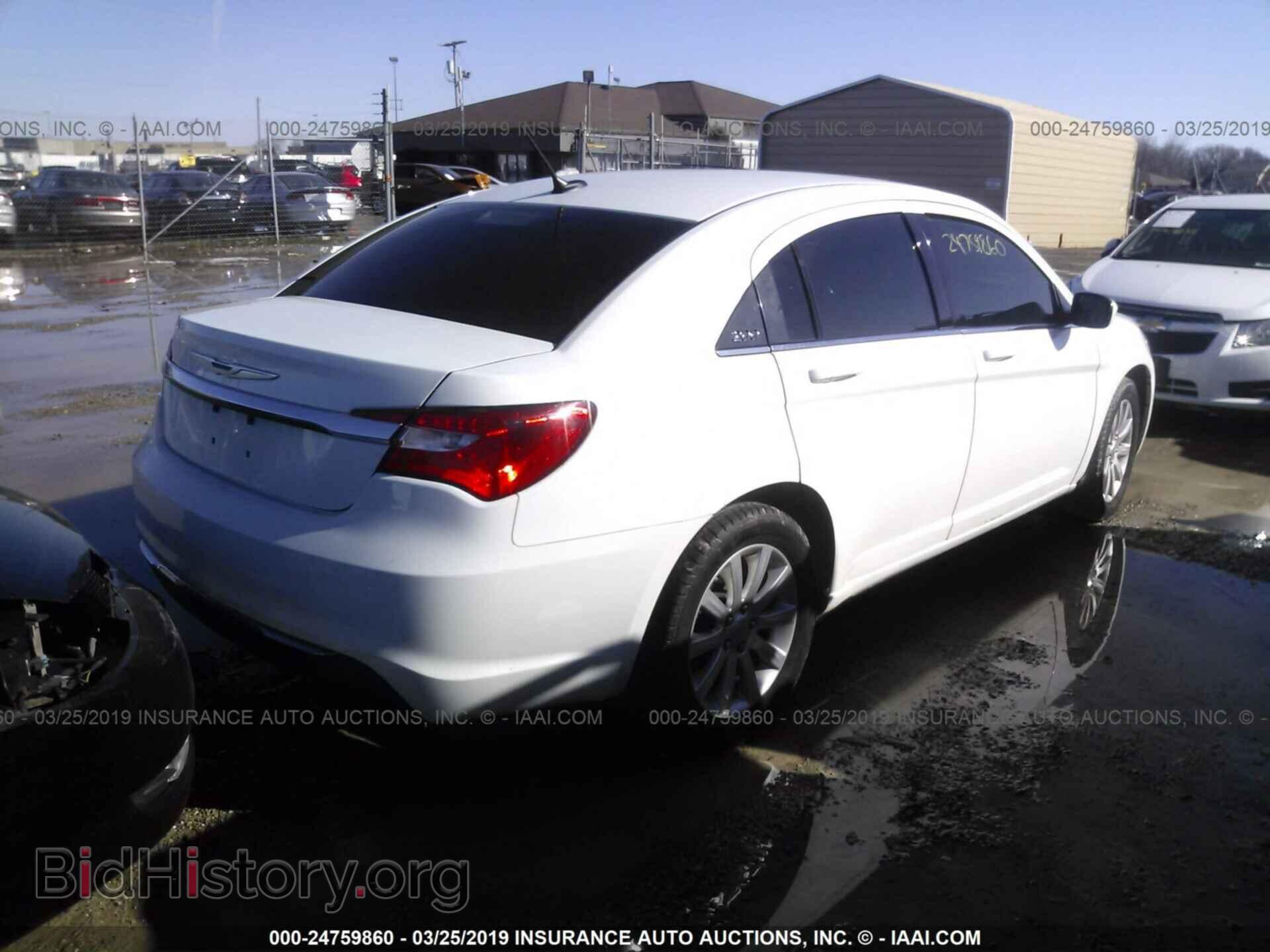 2013 CHRYSLER 200 - VIN: 1C3CCBBB1DN539321 - Photo 4