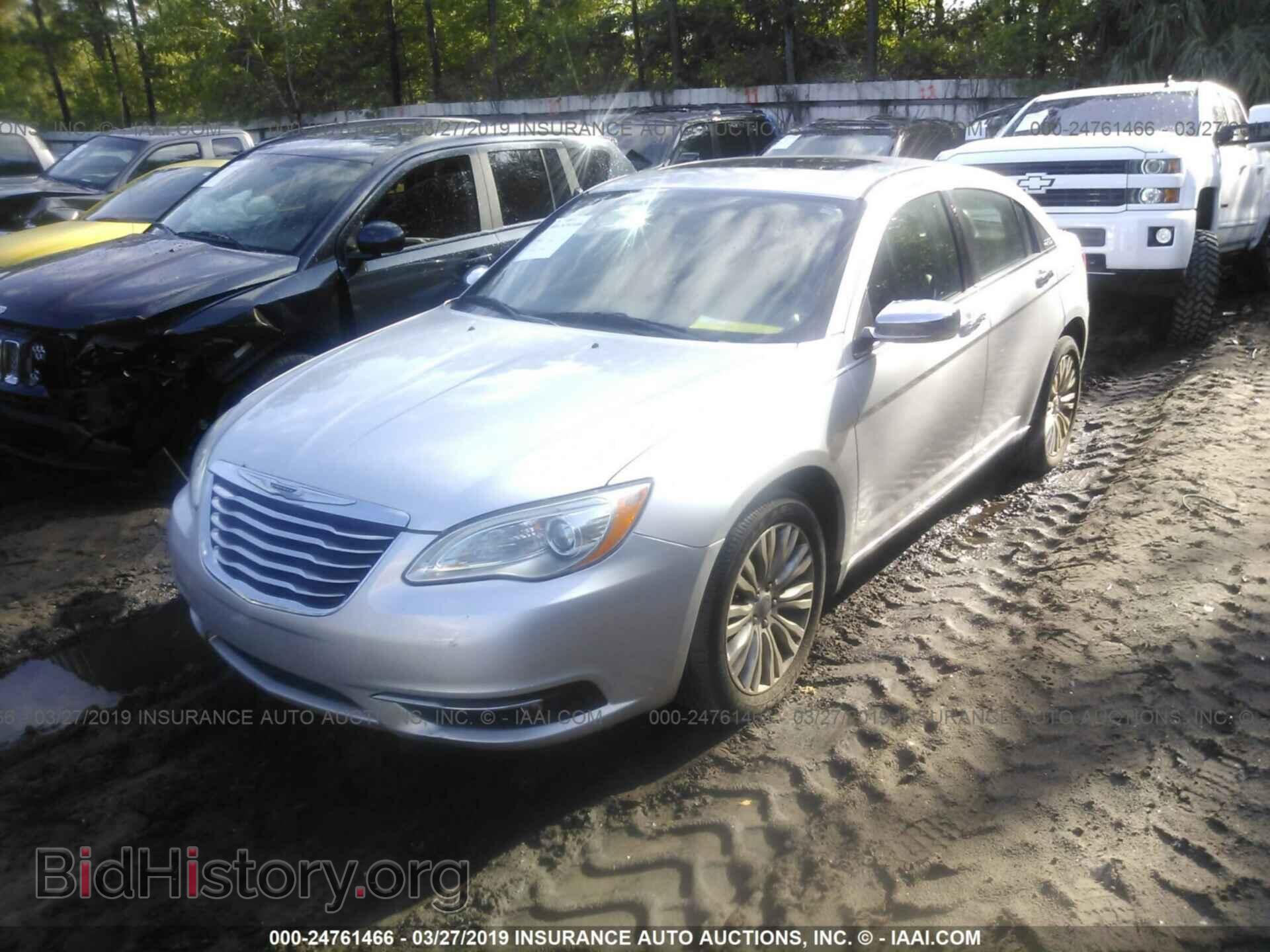 2012 CHRYSLER 200 - VIN: 1C3CCBCBXCN101636 - Фото 2