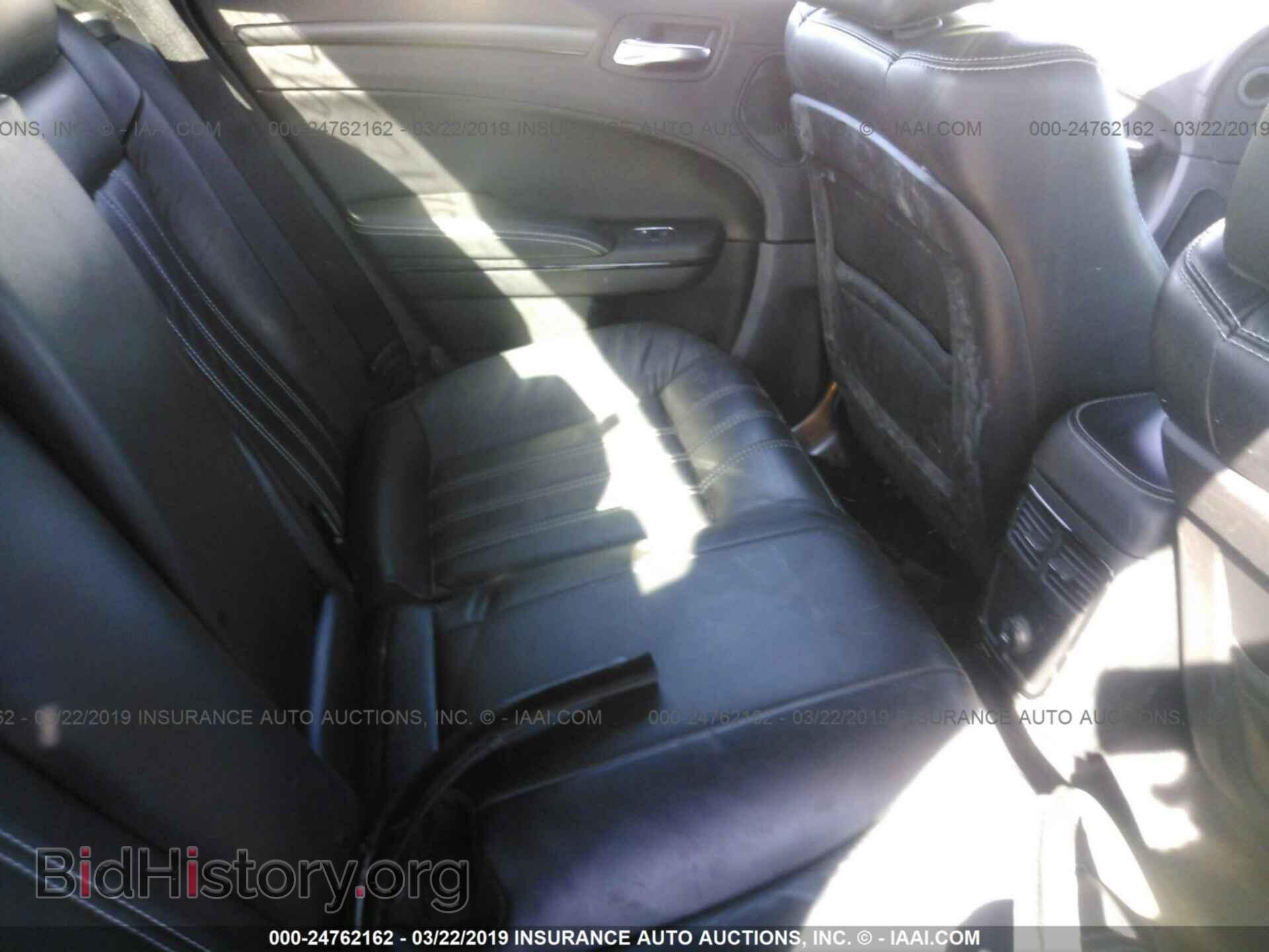 2014 CHRYSLER 300 - VIN: 2C3CCAGG7EH383505 - Фото 8