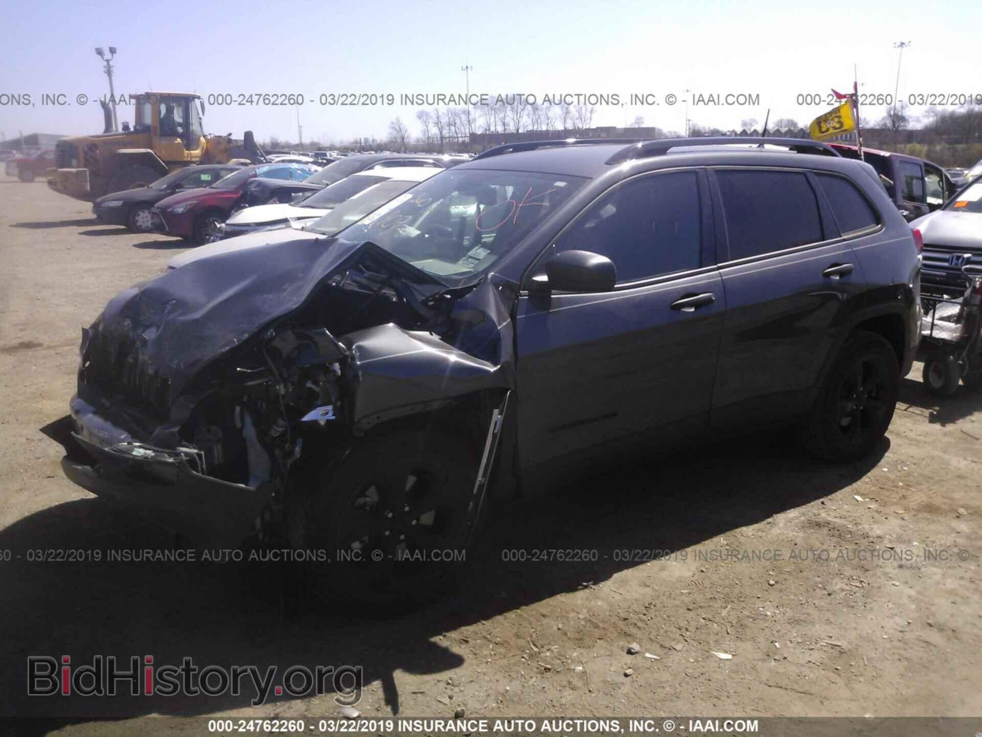 2017 JEEP CHEROKEE - VIN: 1C4PJMAB7HW556561 - Фото 2