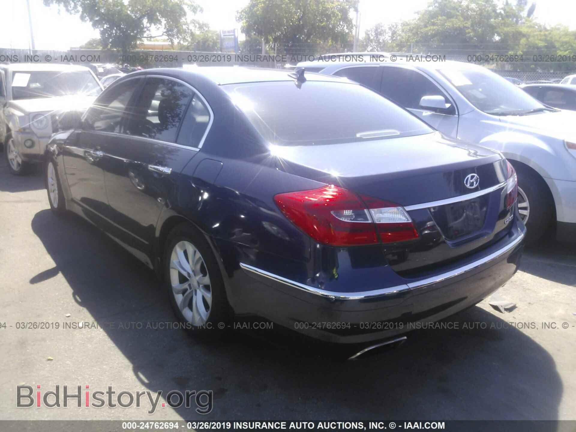 2013 HYUNDAI GENESIS - VIN: KMHGC4DD5DU216009 - Фото 3