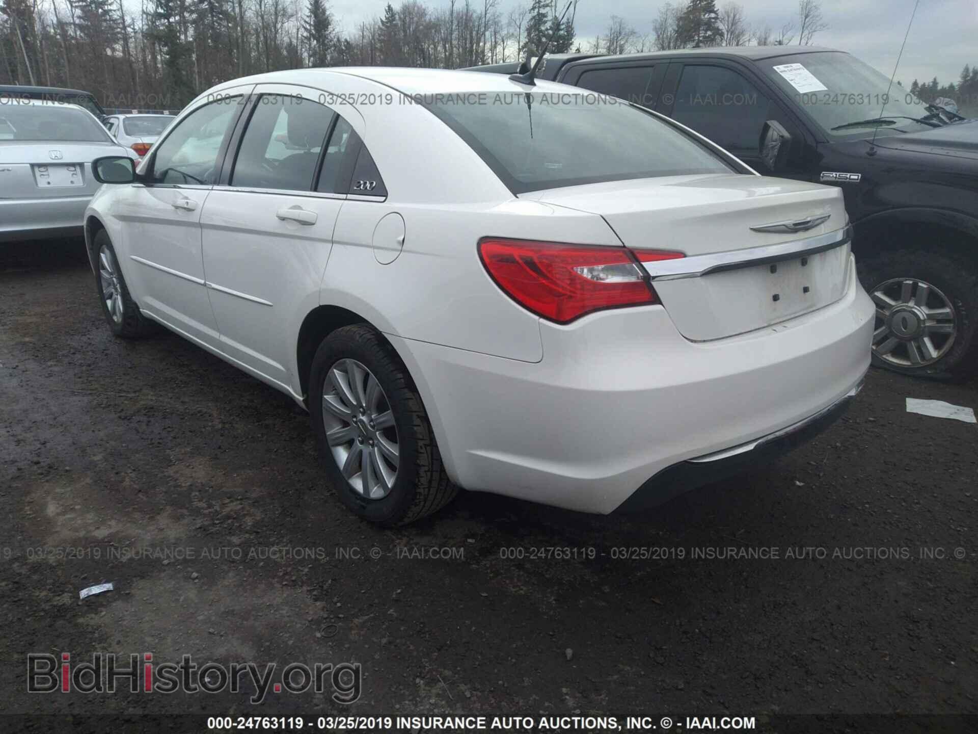 2011 CHRYSLER 200 - VIN: 1C3BC1FB2BN517468 - Фото 3