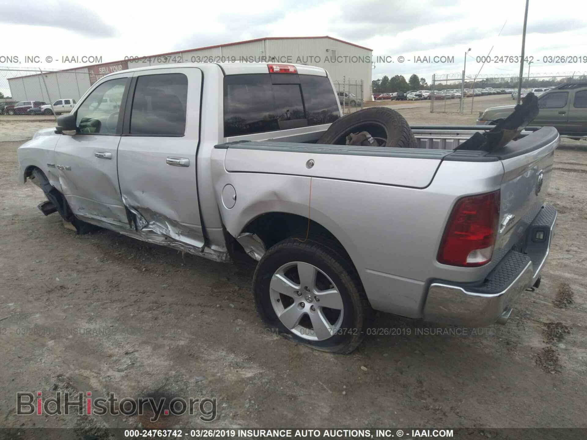 2010 DODGE RAM 1500 - VIN: 1D7RB1CT3AS195214 - Фото 3