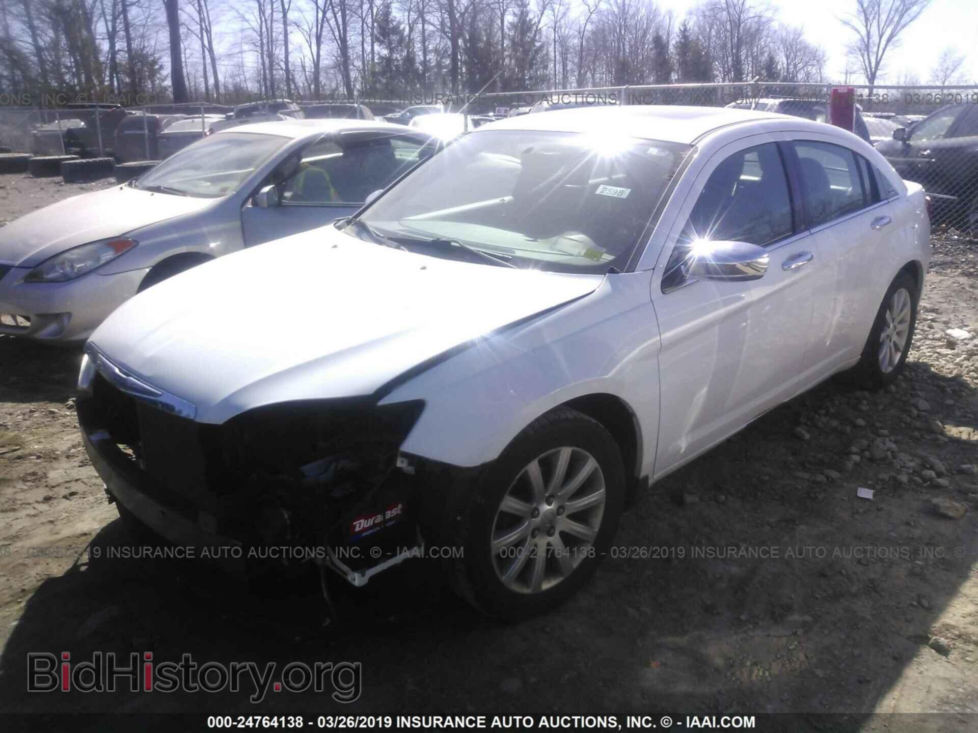 2013 CHRYSLER 200 - VIN: 1C3CCBCG6DN745308 - Photo 2