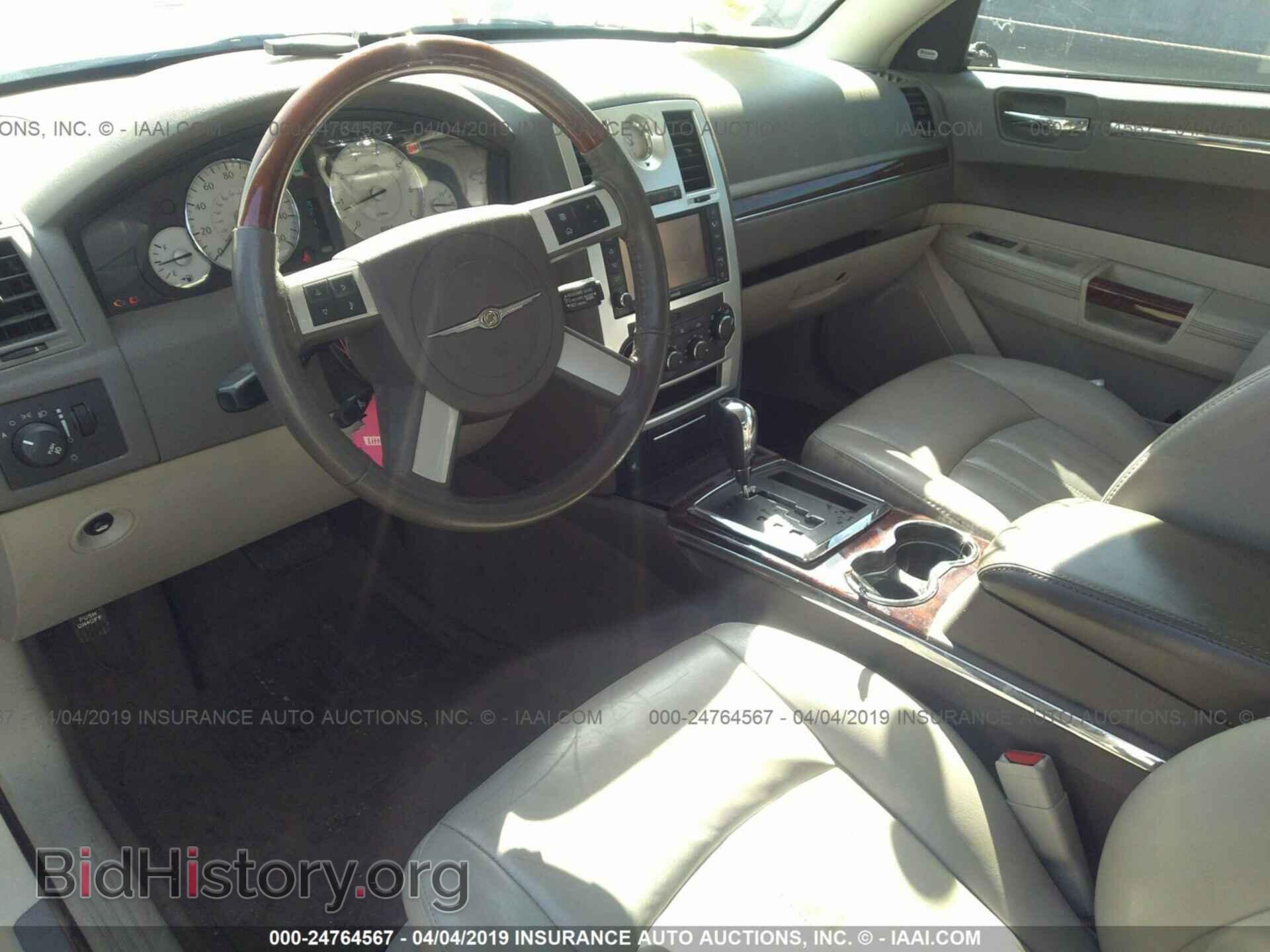 2010 CHRYSLER 300C - VIN: 2C3CA6CT2AH154584 - Фото 5