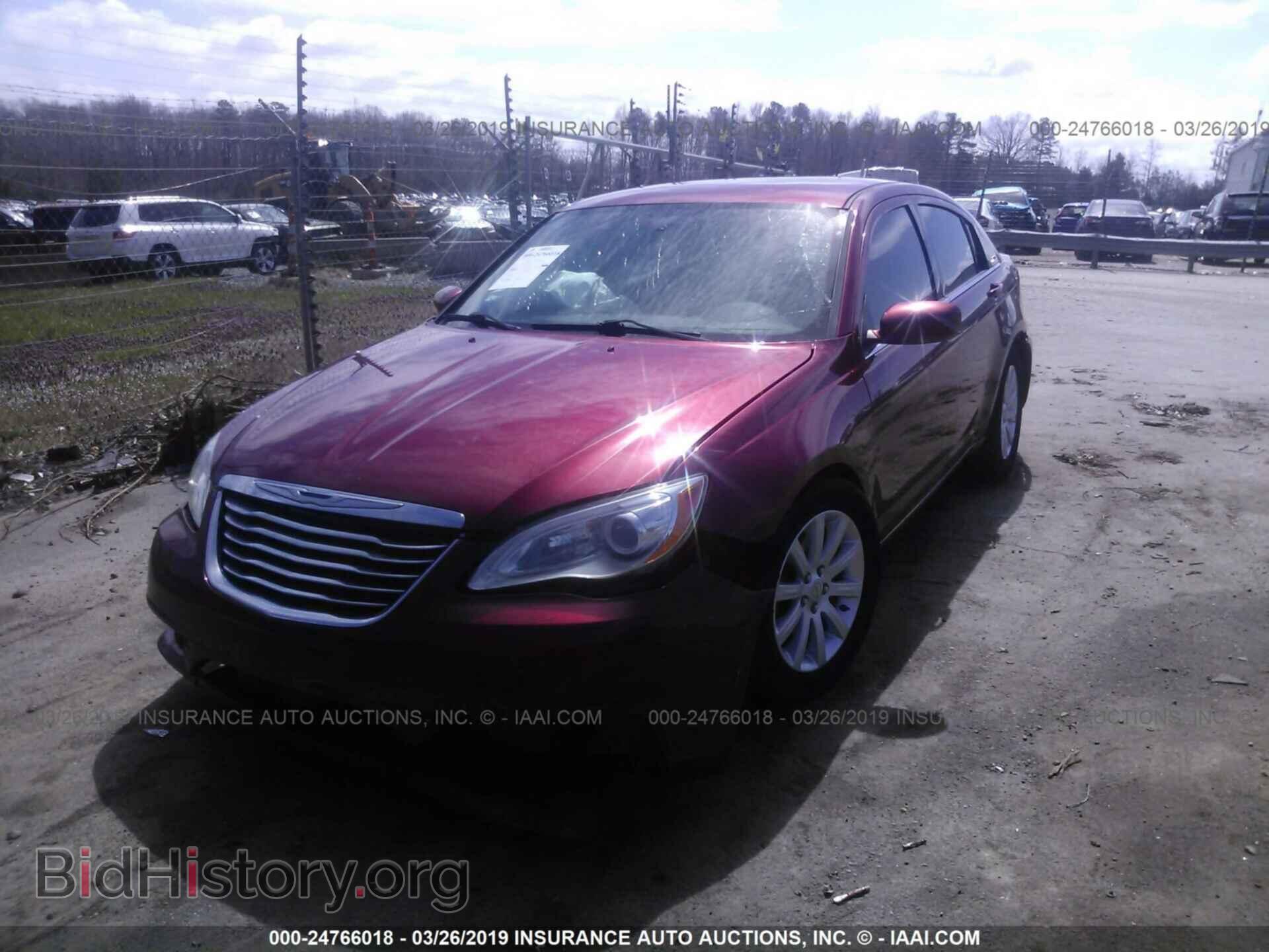2014 CHRYSLER 200 - VIN: 1C3CCBBB7EN137546 - Фото 2