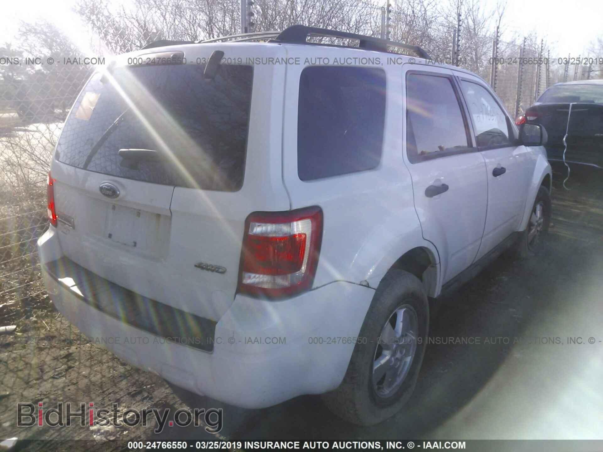 2009 FORD ESCAPE - VIN: 1FMCU93709KB02720 - Фото 4