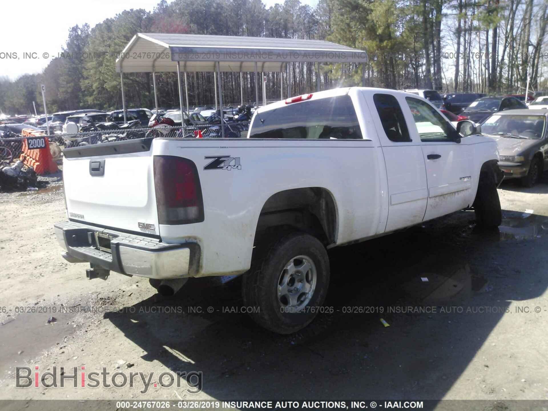 2011 GMC SIERRA - VIN: 1GTR2VE38BZ192591 - Фото 4