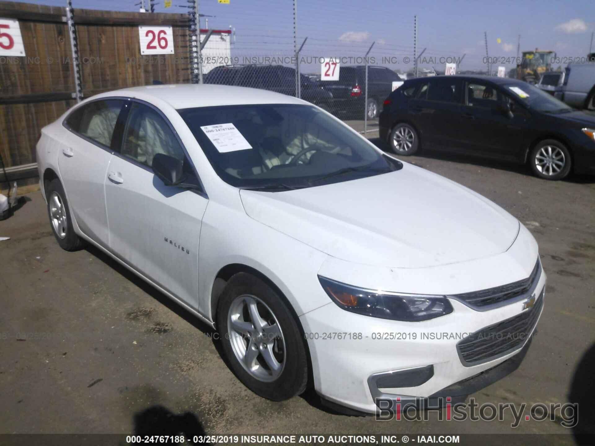 Photo 1G1ZB5ST9JF218564 - Chevrolet Malibu 2018