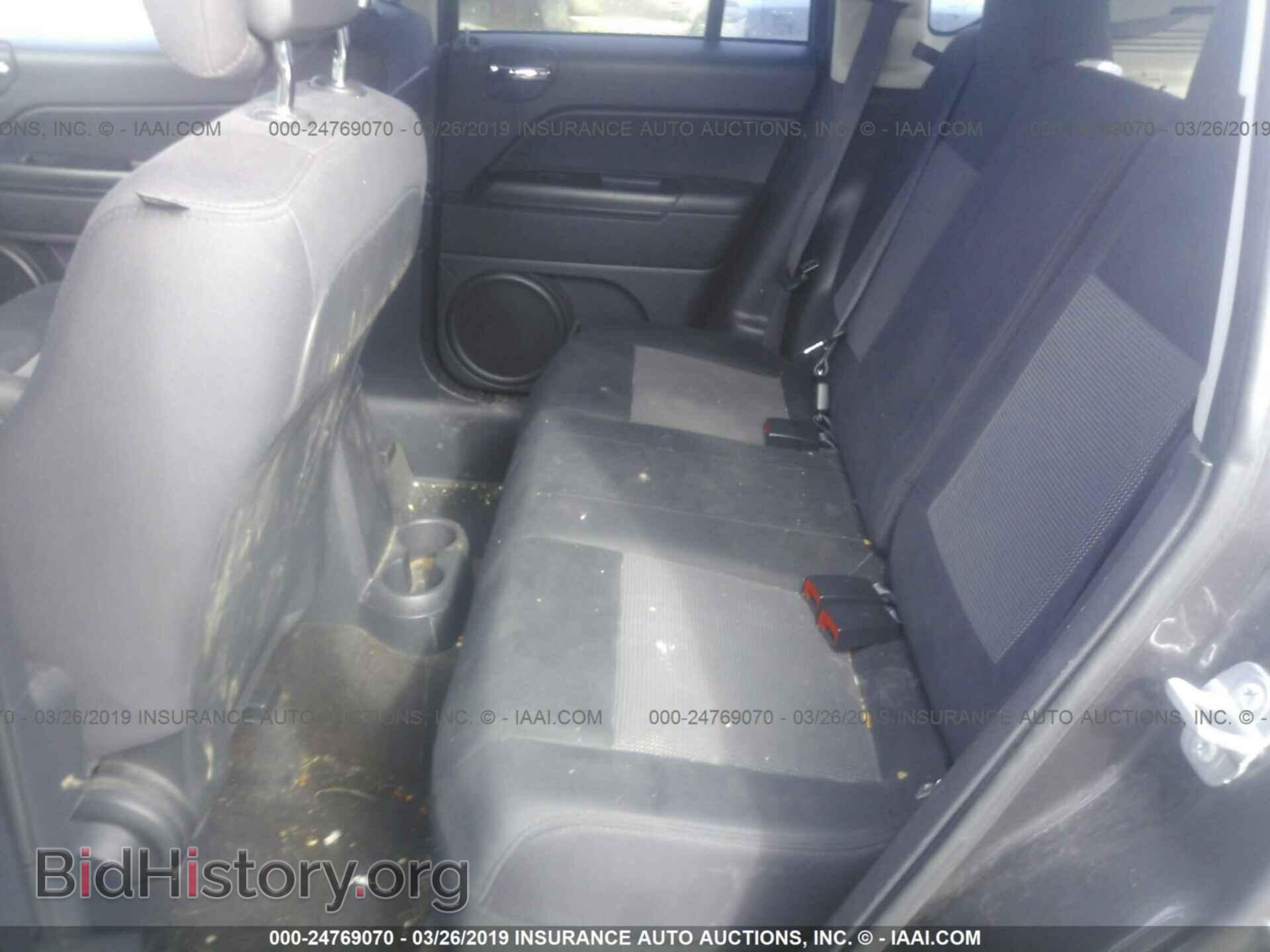 2014 JEEP COMPASS - VIN: 1C4NJDBBXED773955 - Photo 8
