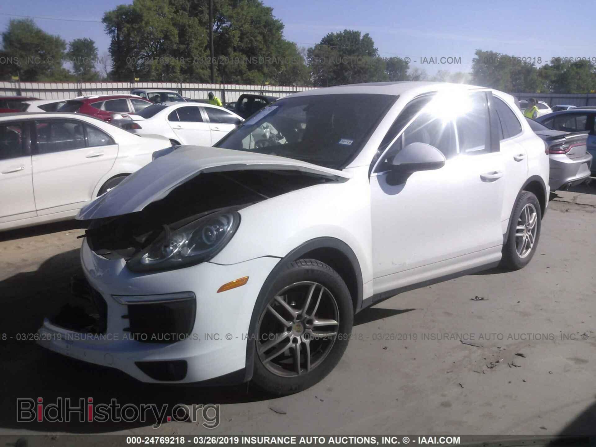 2016 PORSCHE CAYENNE - VIN: WP1AA2A2XGKA09010 - Photo 2