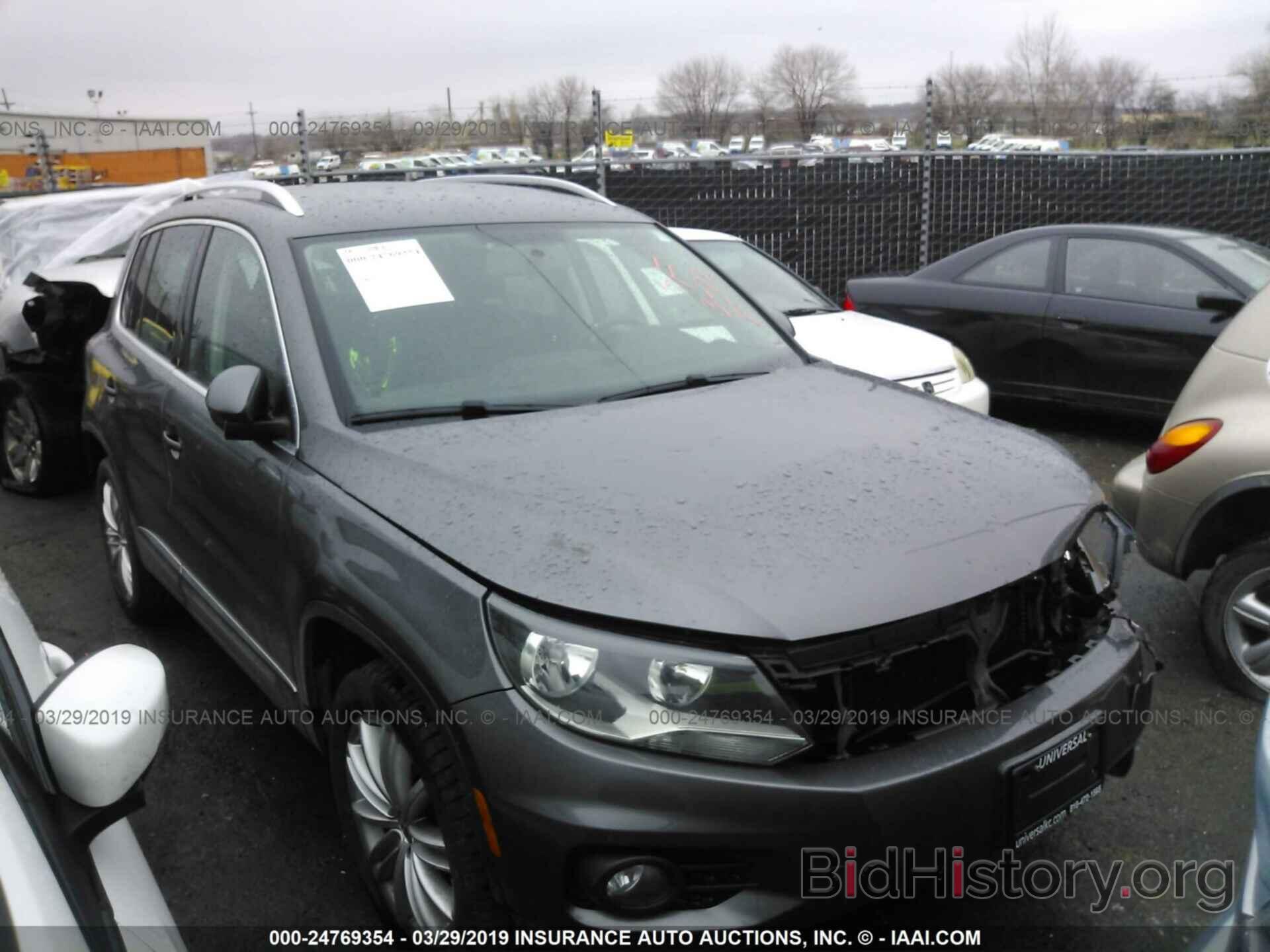 Photo WVGAV7AXXCW002636 - VOLKSWAGEN TIGUAN 2012