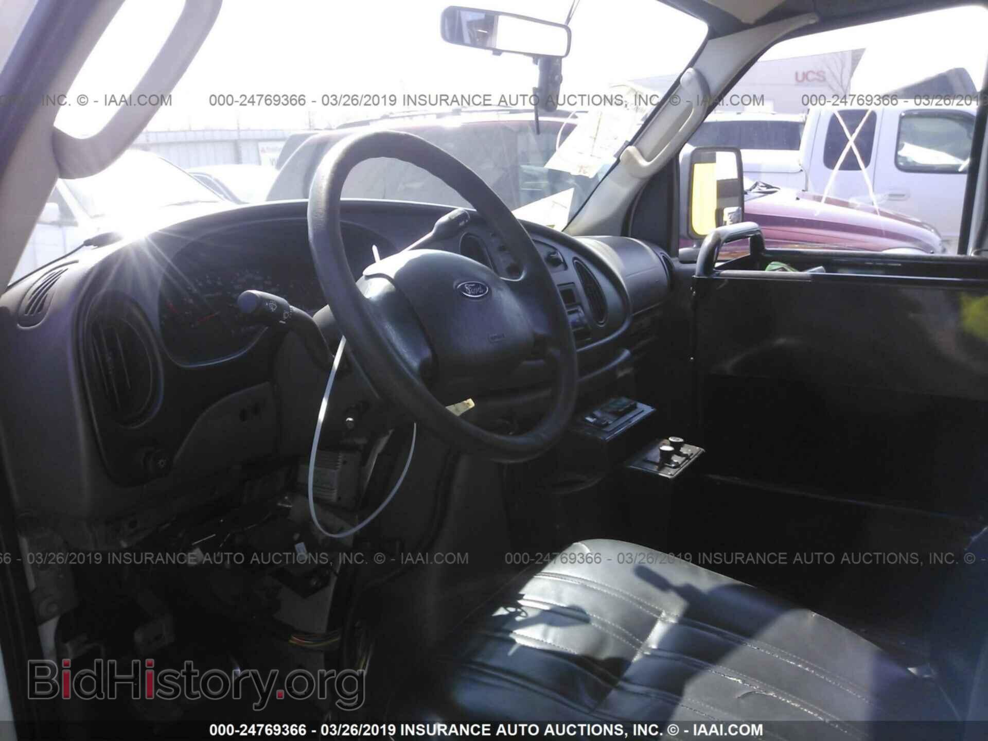 2008 FORD ECONOLINE - VIN: 1FDXE45S28DA08893 - Фото 5