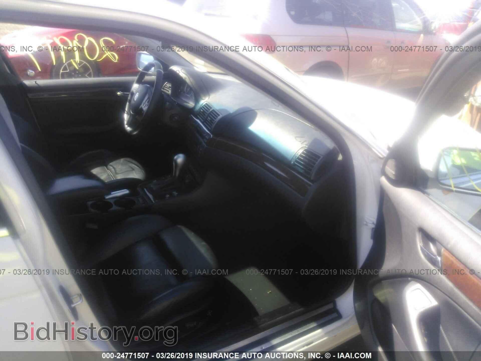 2004 BMW 330 - VIN: WBAEW53404PN36344 - Фото 5