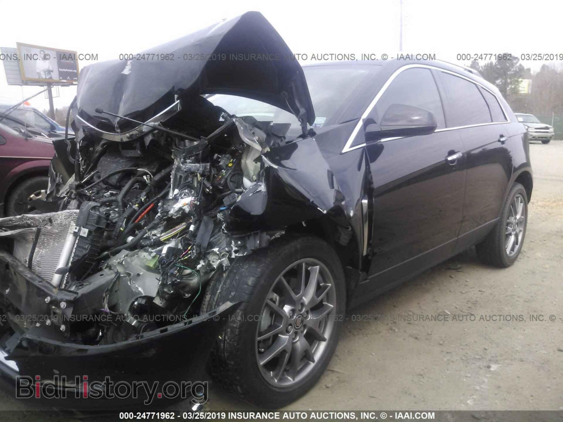 2016 CADILLAC SRX - VIN: 3GYFNCE37GS560062 - Фото 2