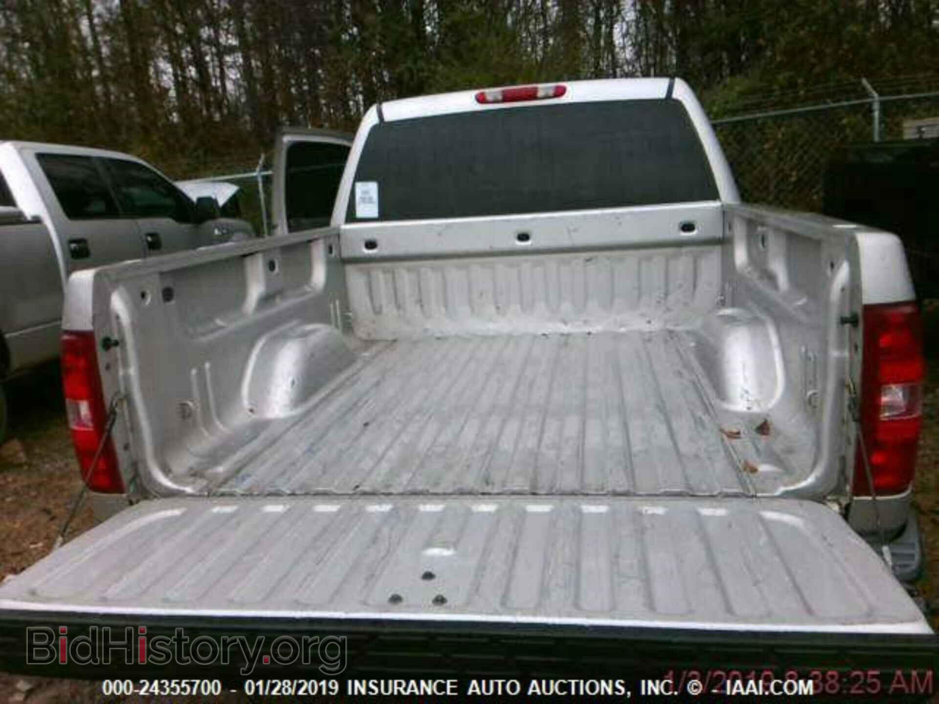 2007 CHEVROLET SILVERADO - VIN: 2GCEC13C371570372 - Фото 3
