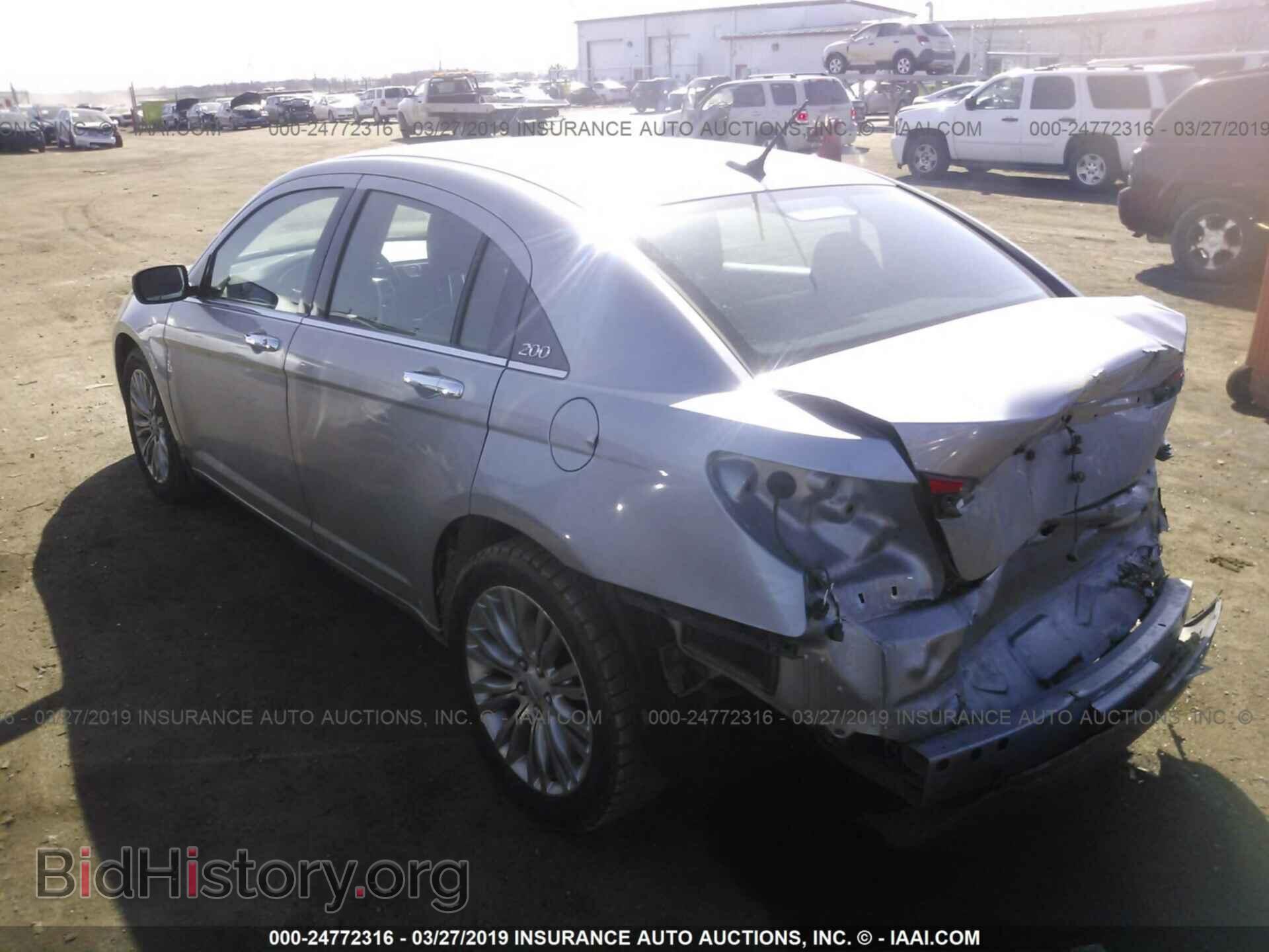 2013 CHRYSLER 200 - VIN: 1C3CCBCG2DN553142 - Фото 3