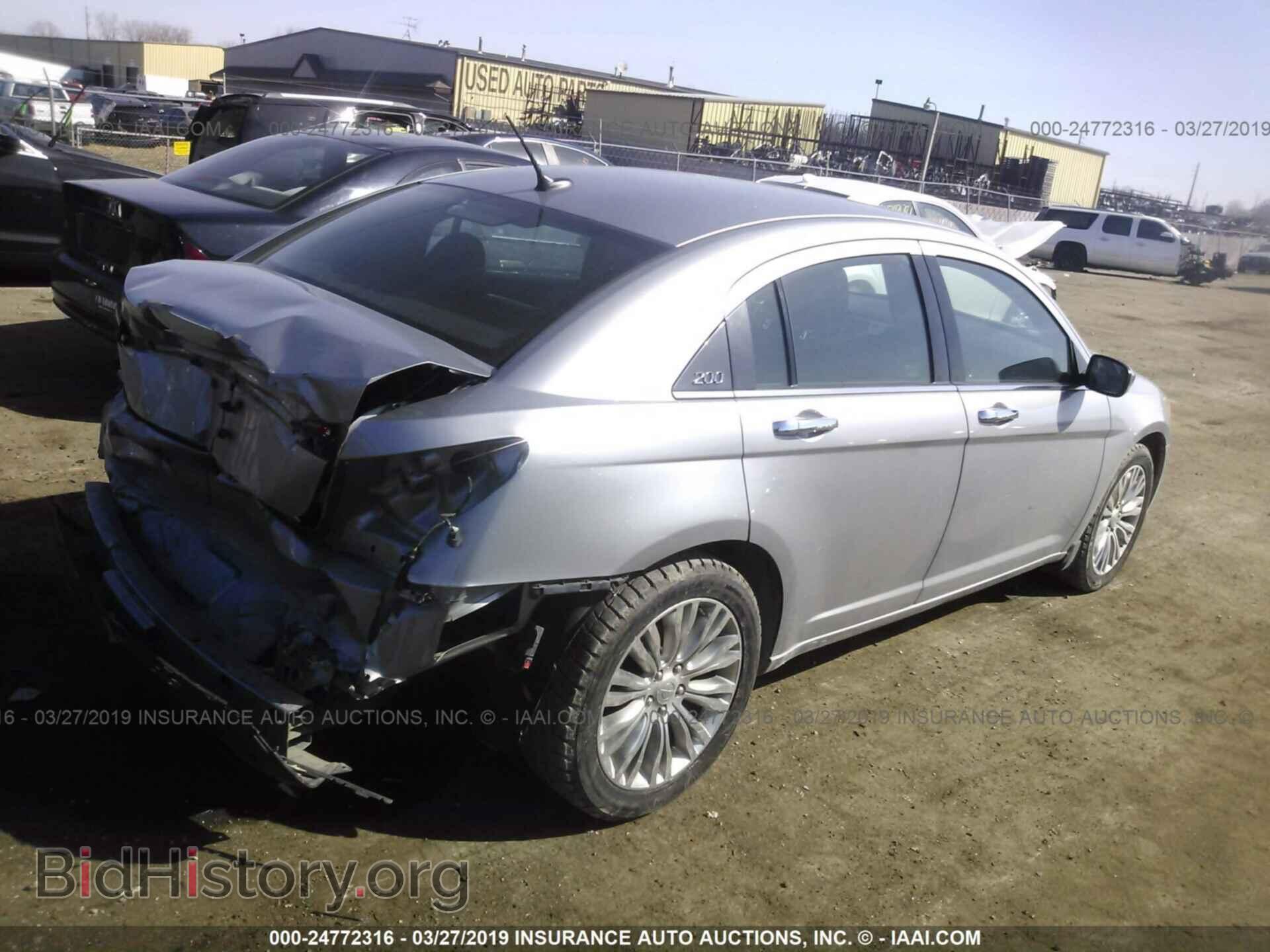 2013 CHRYSLER 200 - VIN: 1C3CCBCG2DN553142 - Фото 4