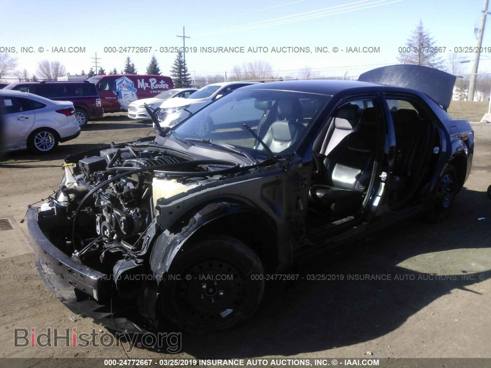 2014 CHRYSLER 300 - VIN: 2C3CCARG5EH366019 - Фото 2