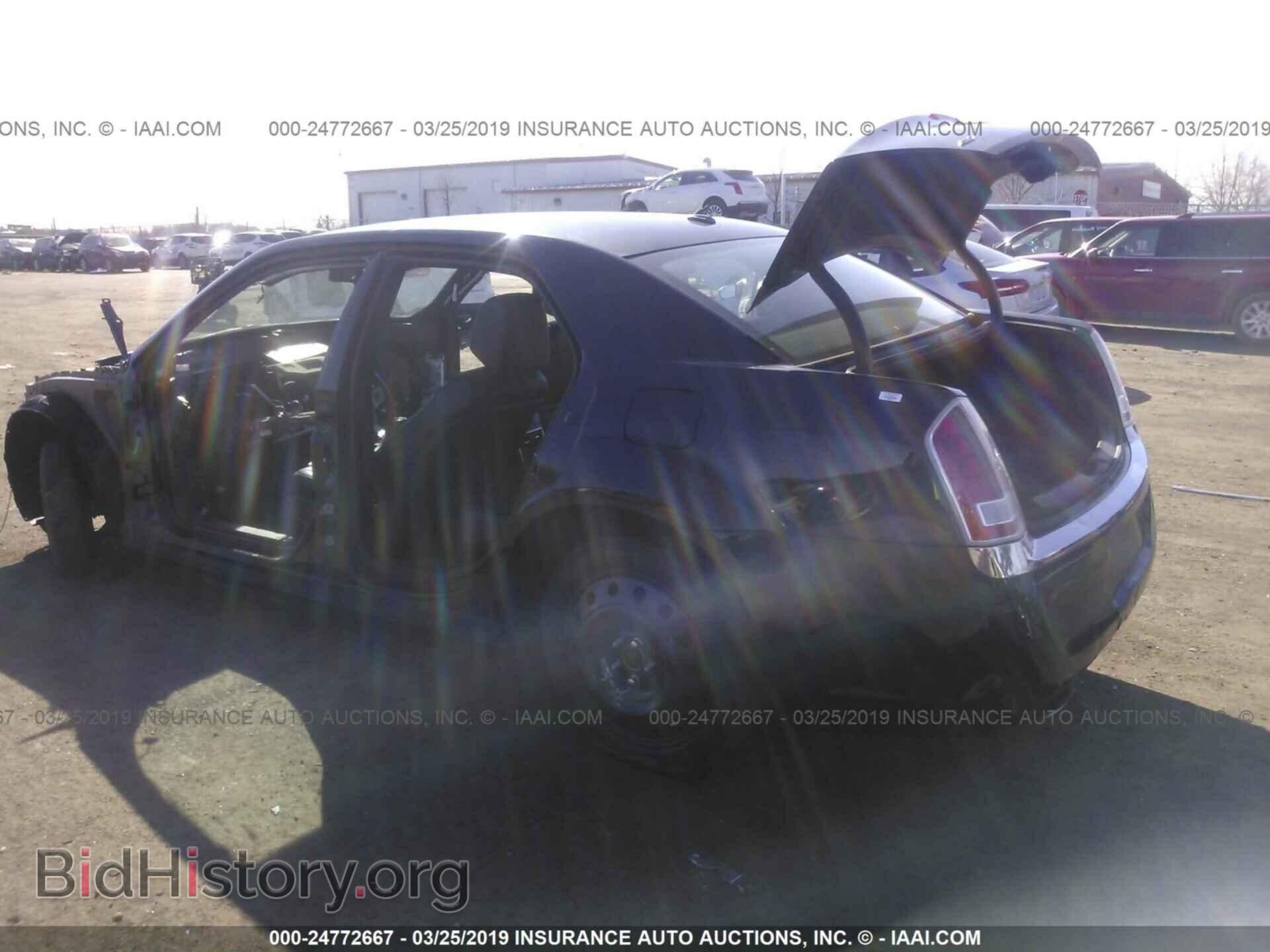 2014 CHRYSLER 300 - VIN: 2C3CCARG5EH366019 - Фото 3