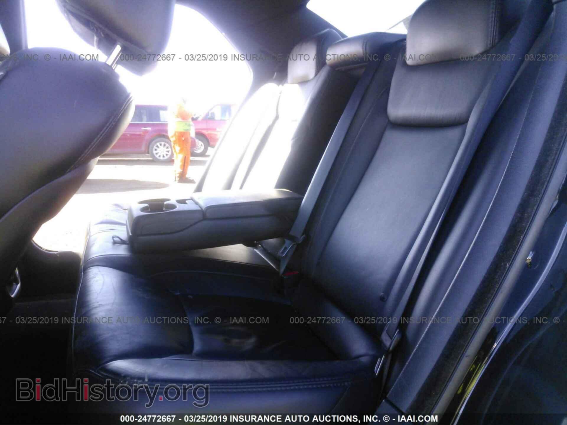 2014 CHRYSLER 300 - VIN: 2C3CCARG5EH366019 - Фото 8