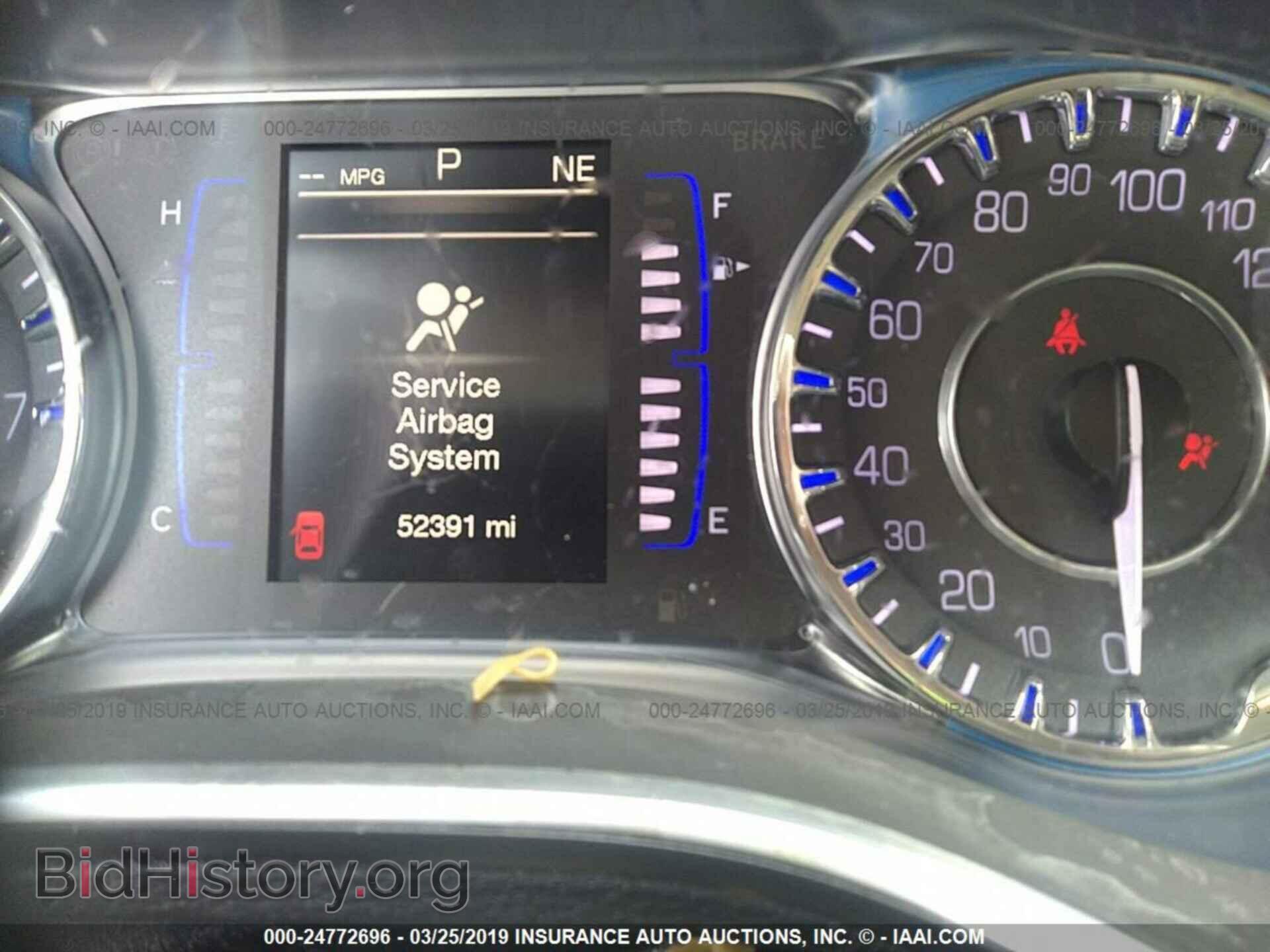 2016 CHRYSLER 200 - VIN: 1C3CCCAB3GN163877 - Фото 7