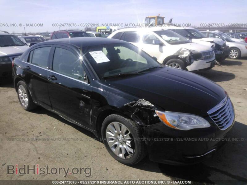 2012 Chrysler 200 LX (VIN 1C3CCBAB2CN320237) — фото 1 из 10, IAAI, повреждение: правый бок