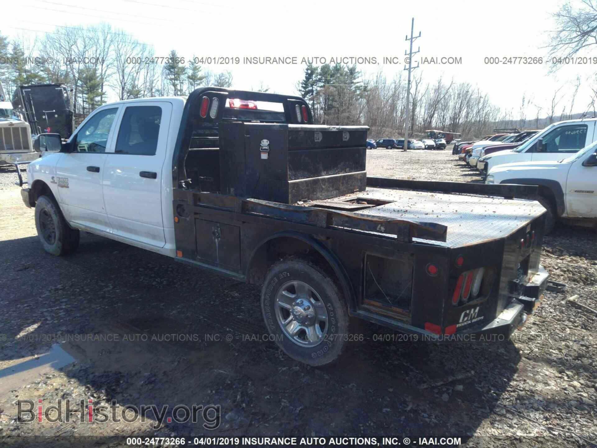 2017 RAM 2500 - VIN: 3C6UR5HLXHG591195 - Фото 3