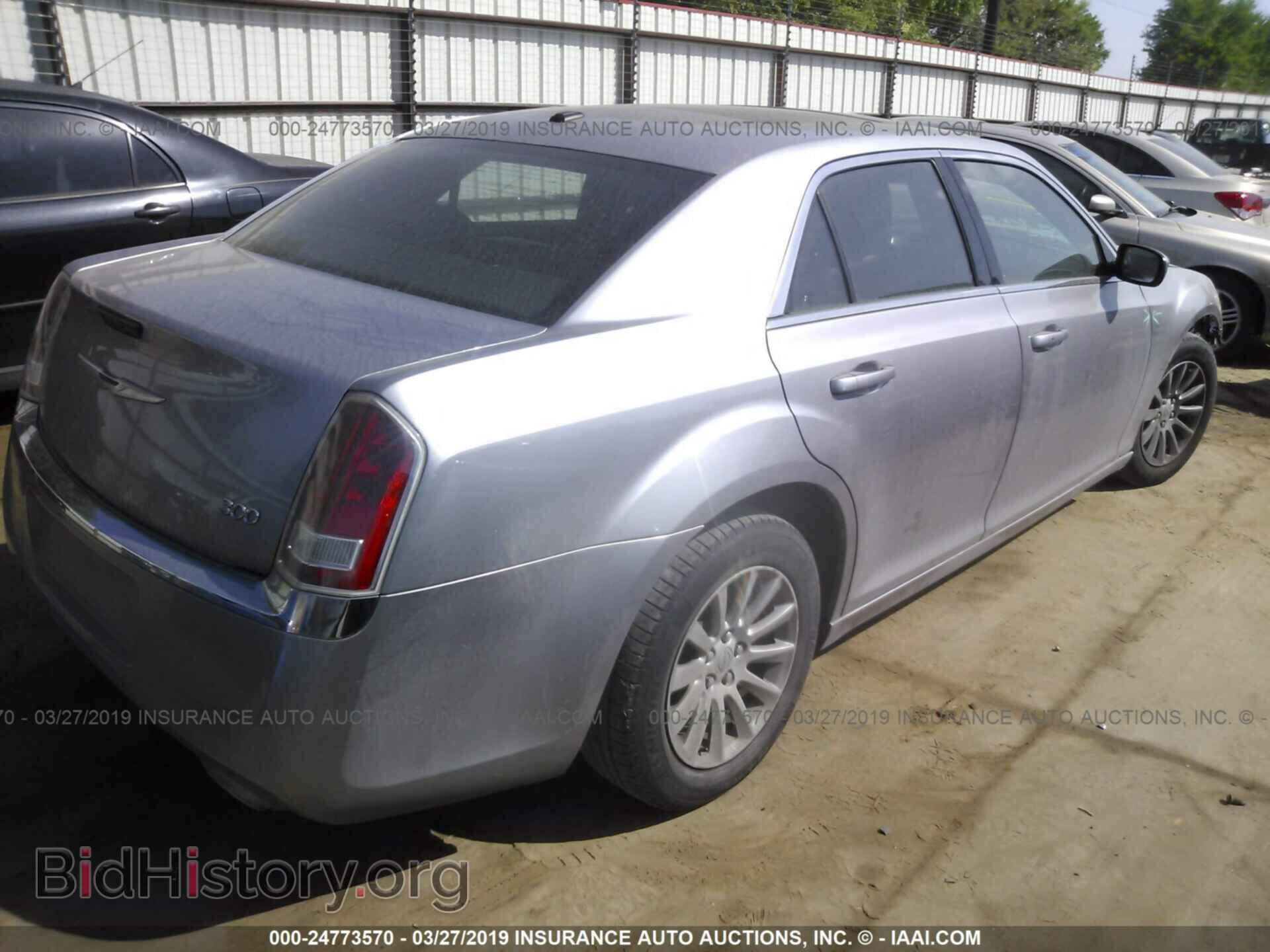 2013 CHRYSLER 300 - VIN: 2C3CCAAG8DH723025 - Photo 4