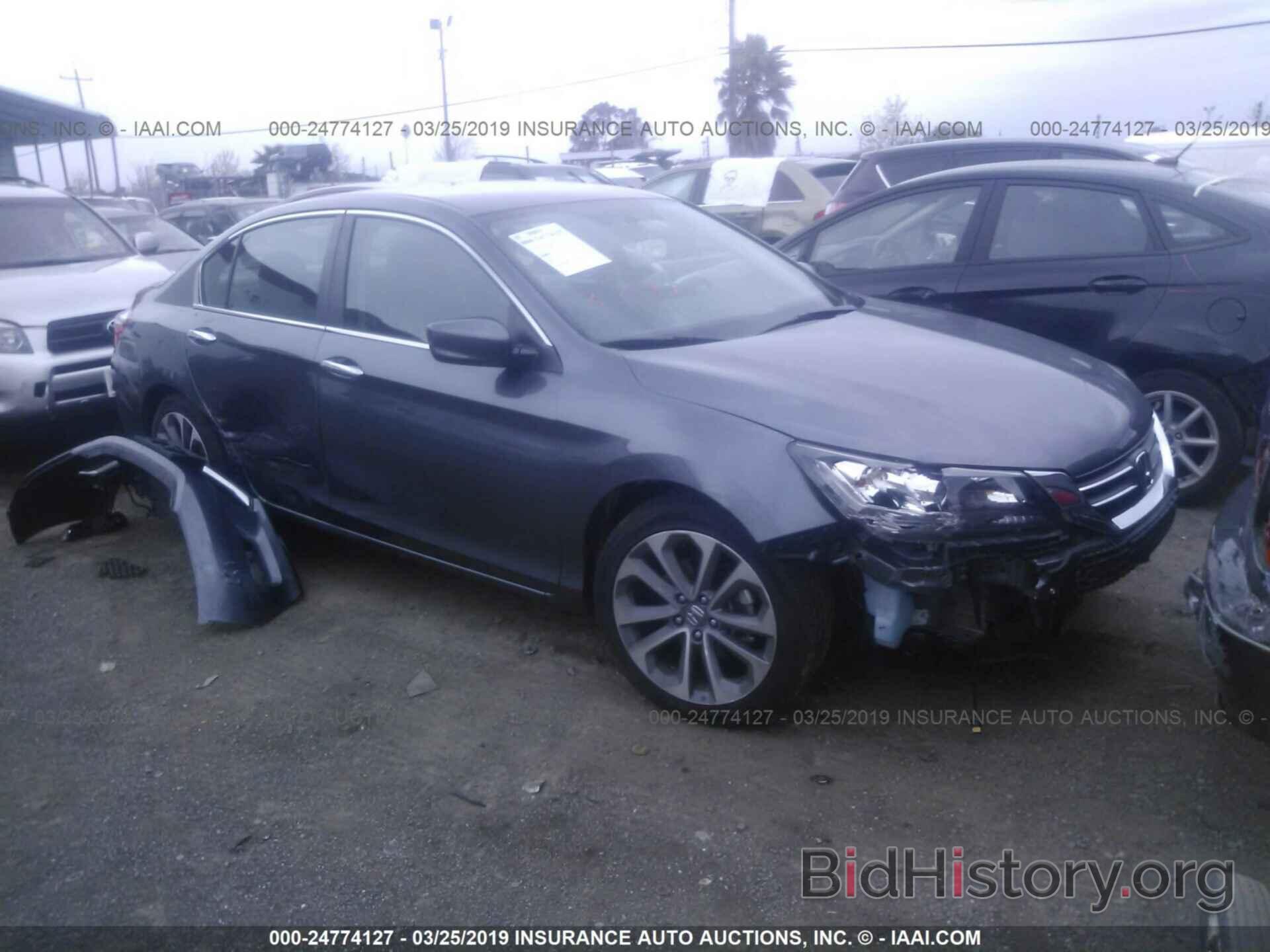 Photo 1HGCR2F52DA228620 - HONDA ACCORD 2013