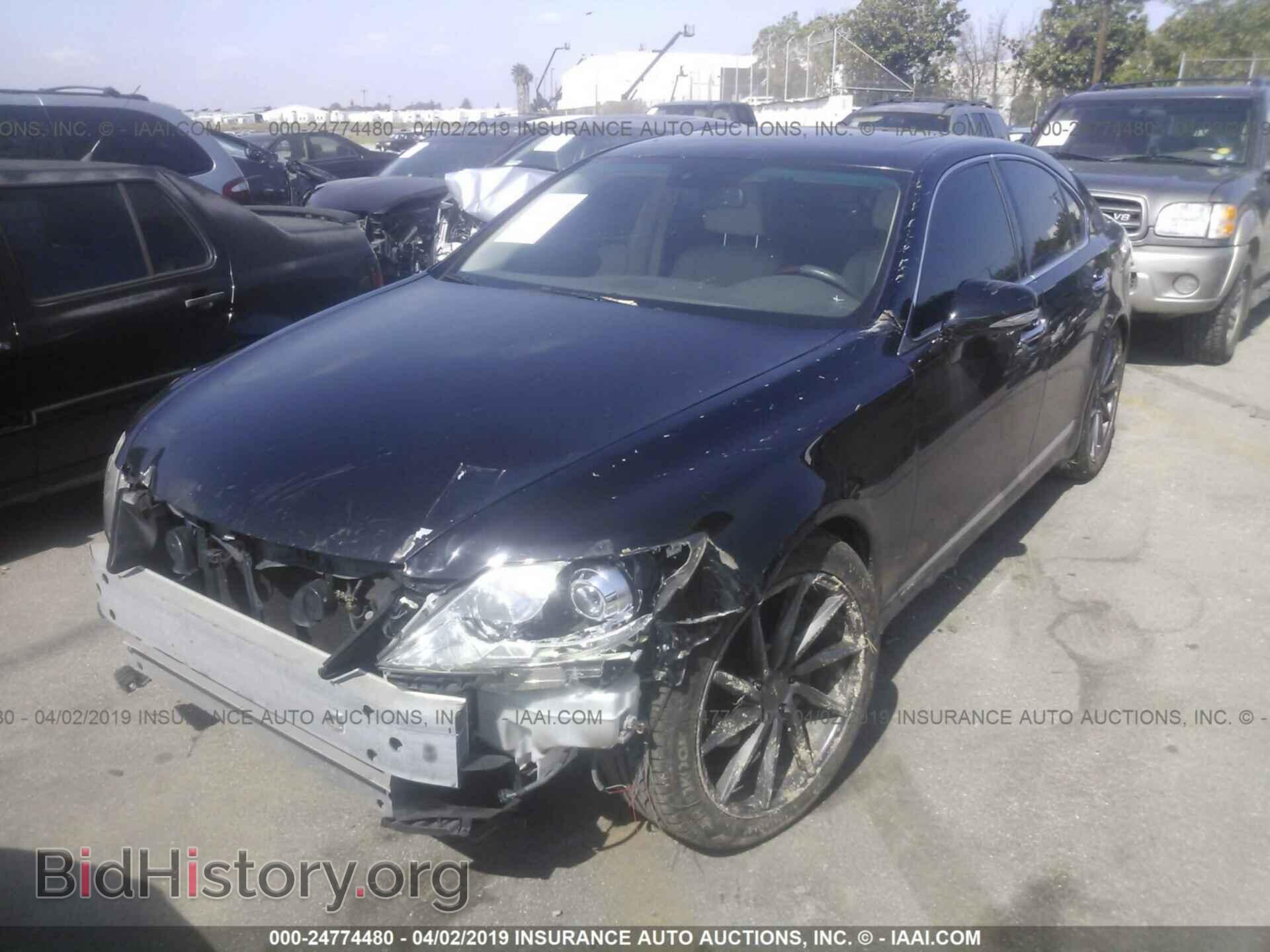 2012 LEXUS LS - VIN: JTHBL5EFXC5111705 - Photo 2