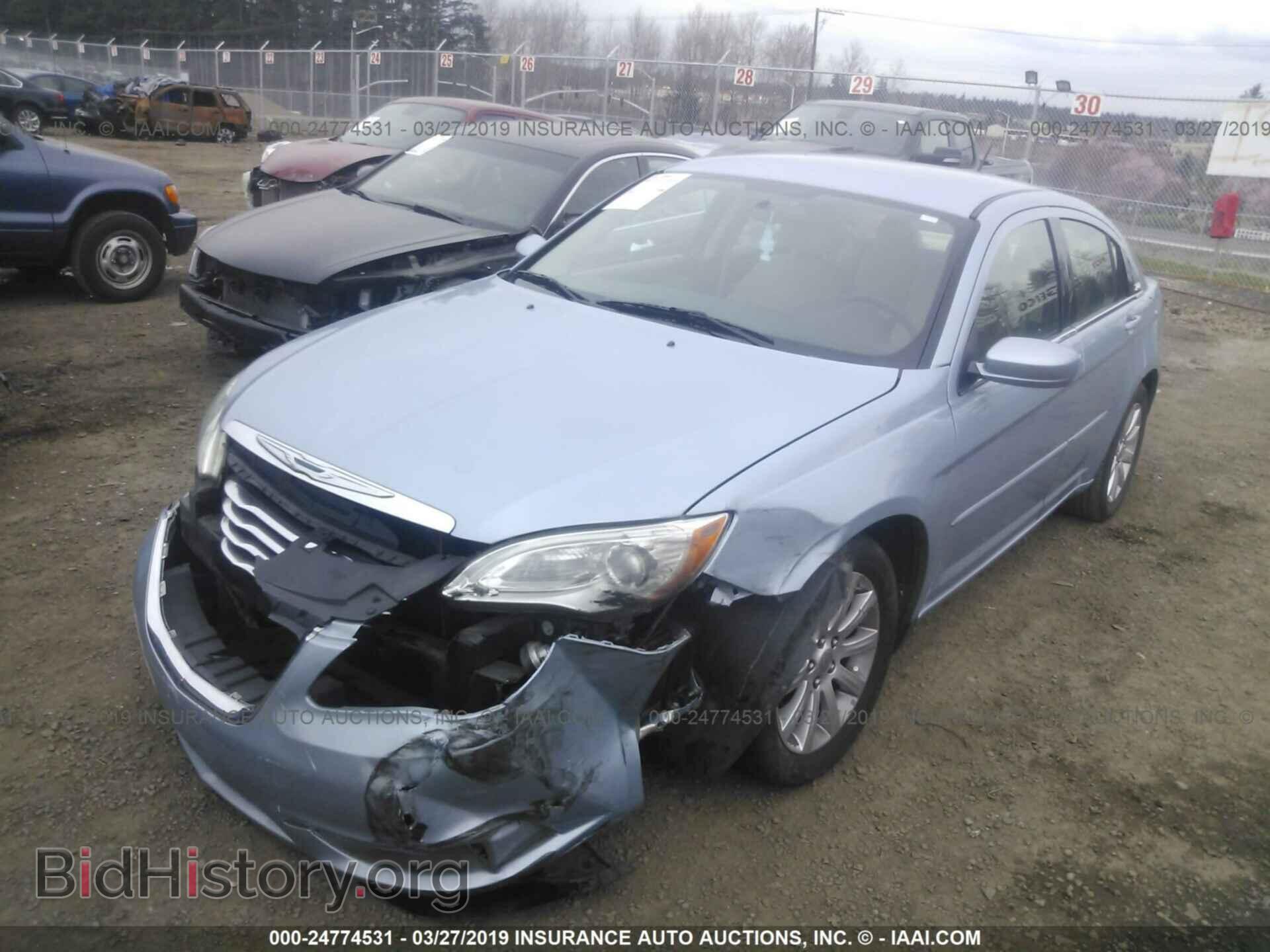 2012 CHRYSLER 200 - VIN: 1C3CCBBBXCN239386 - Фото 2