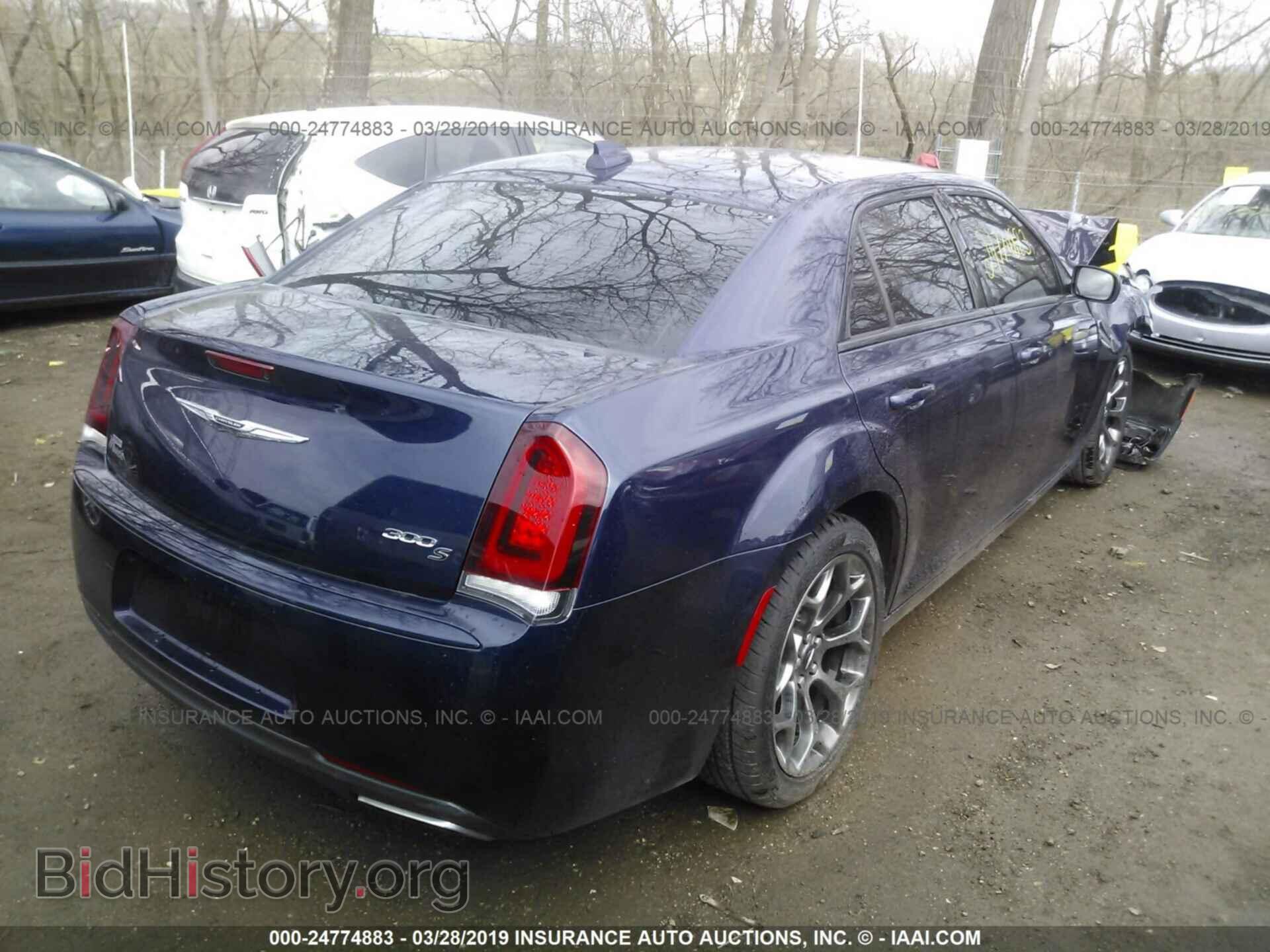 2016 CHRYSLER 300 - VIN: 2C3CCABGXGH294957 - Фото 4