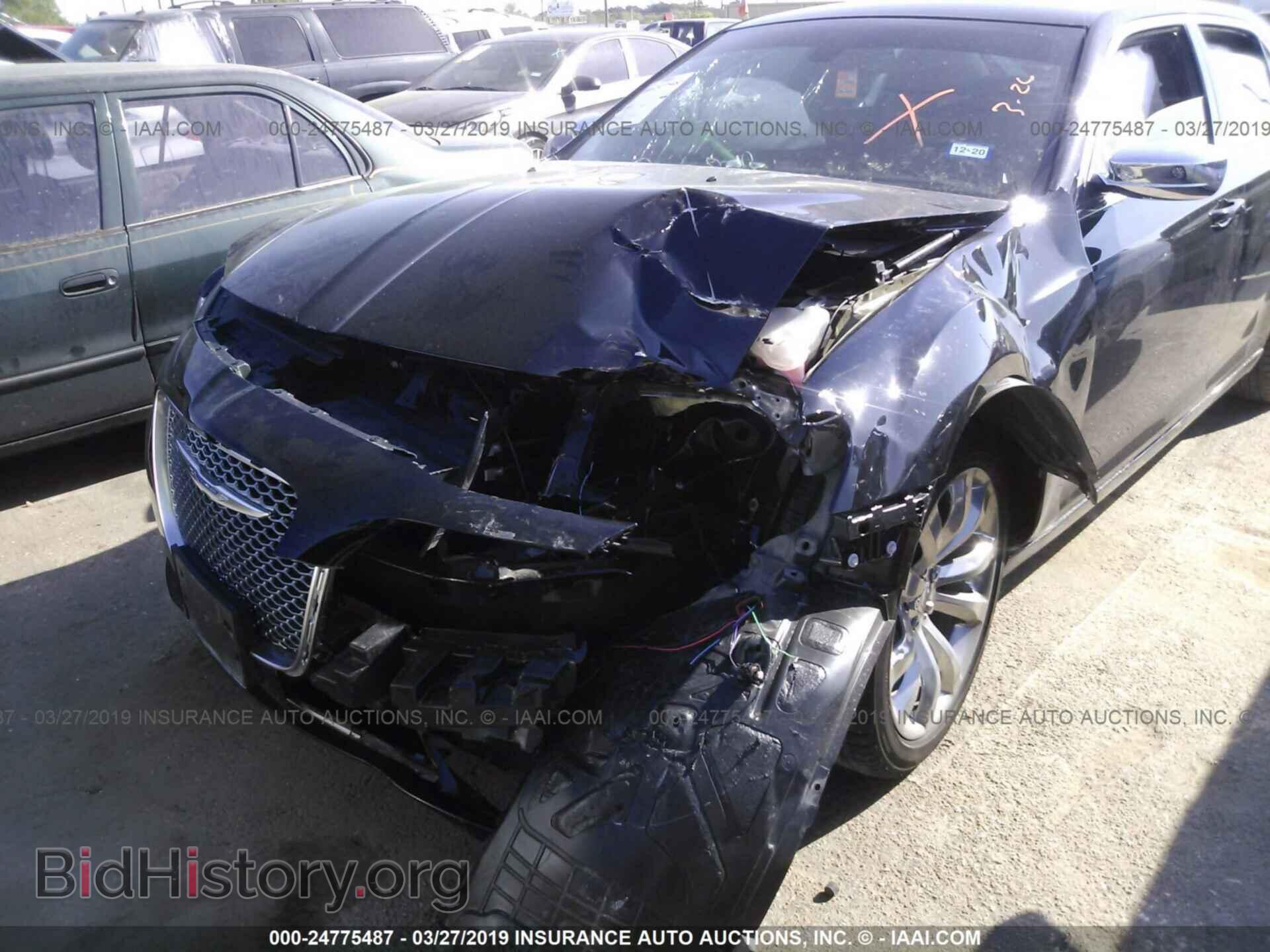 2019 CHRYSLER 300 - VIN: 2C3CCAAG7KH566259 - Фото 6