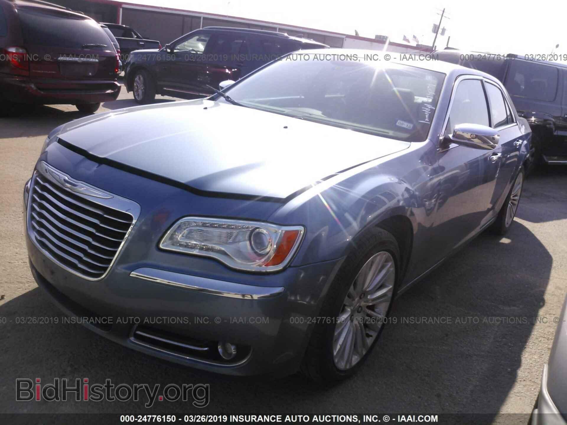 2011 CHRYSLER 300 - VIN: 2C3CA5CG6BH582558 - Фото 2