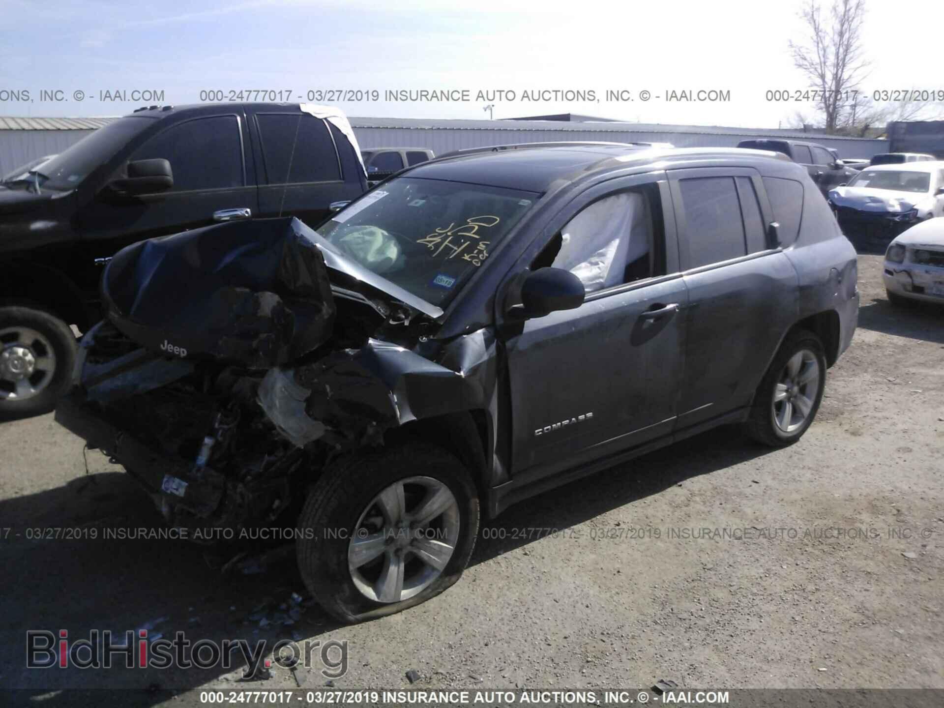 2015 JEEP COMPASS - VIN: 1C4NJCEA9FD263689 - Photo 2
