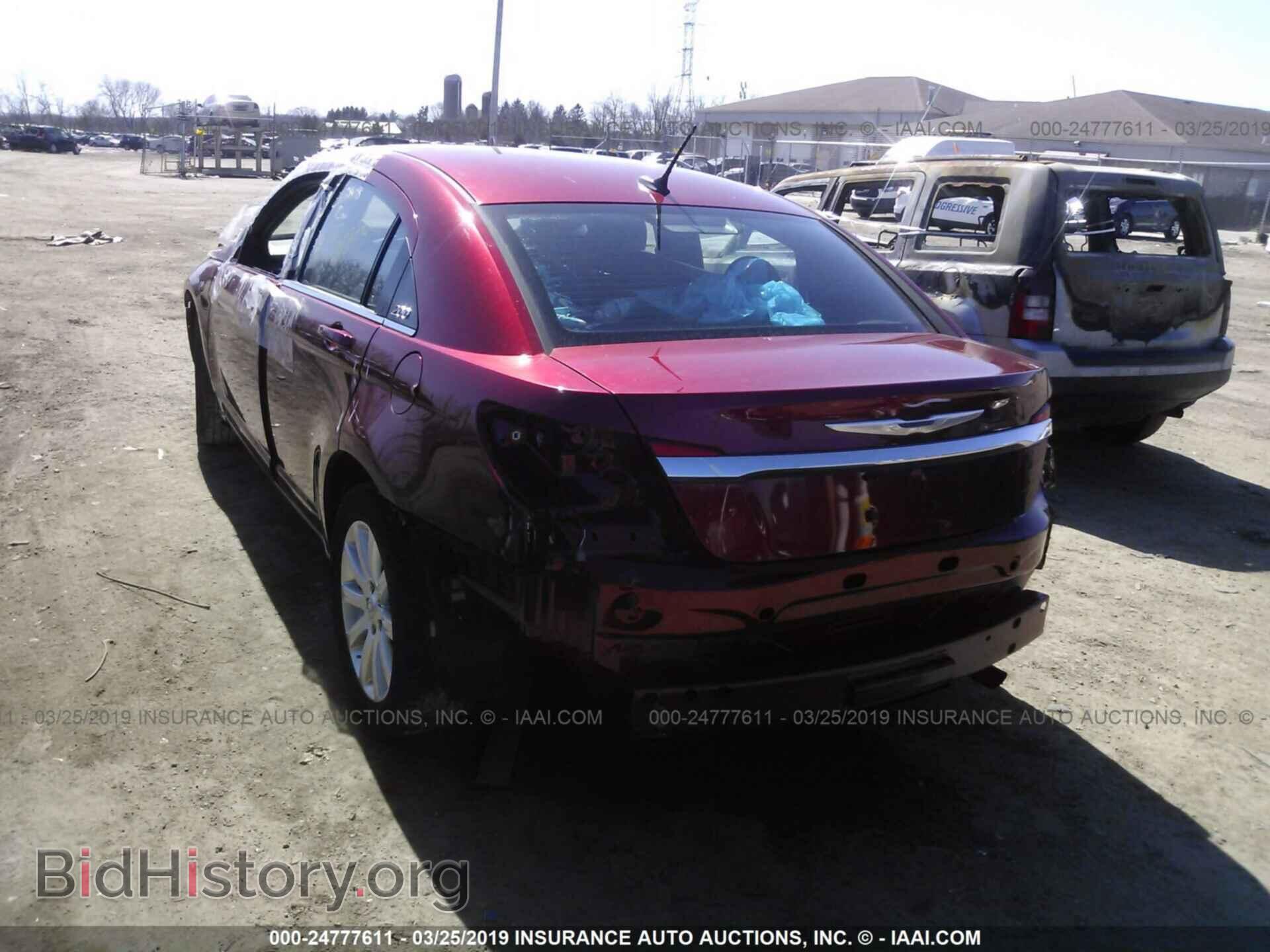 2013 CHRYSLER 200 - VIN: 1C3CCBBB2DN617184 - Фото 3